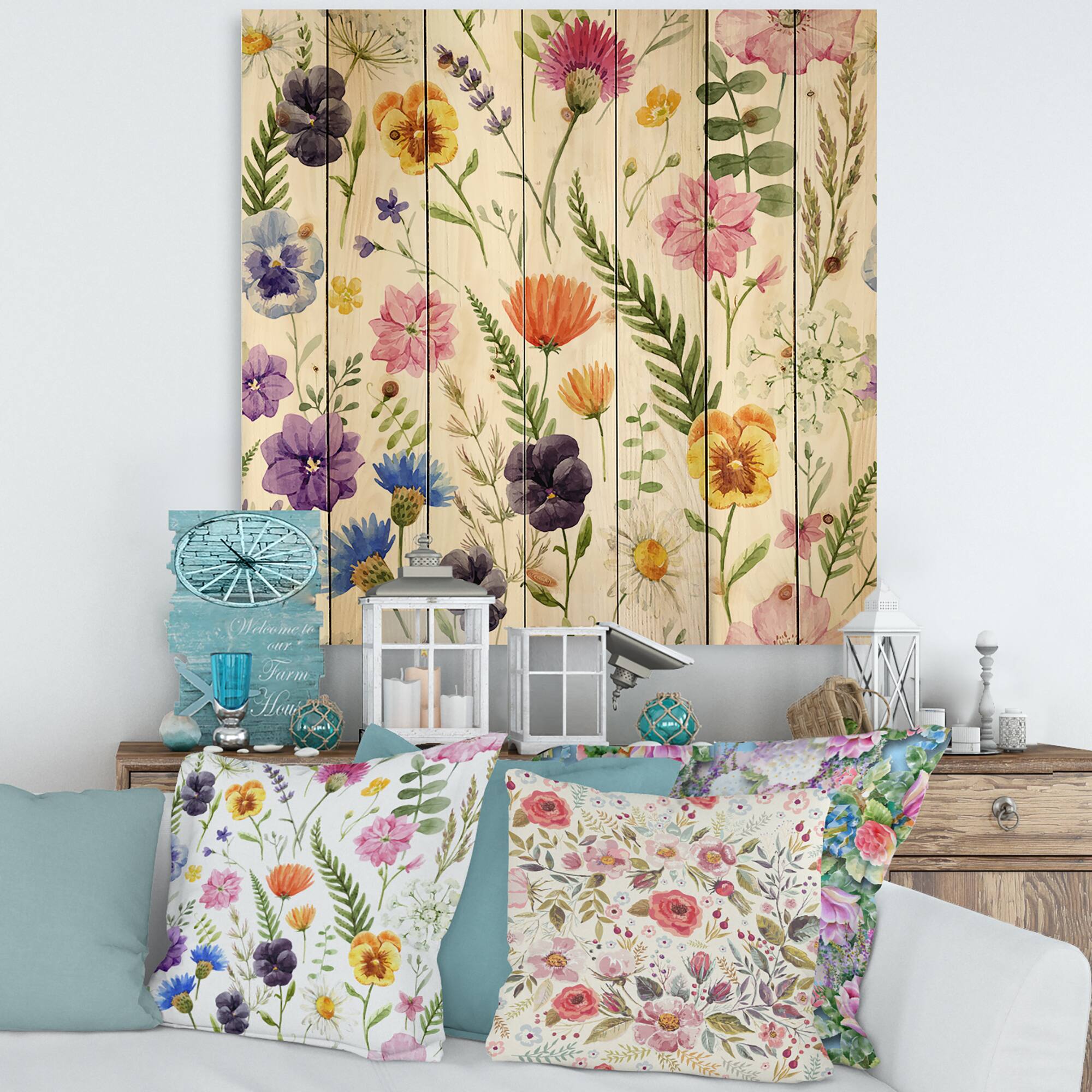 Designart - Wildflowers Floral Pattern I - Traditional Print on Natural Pine Wood