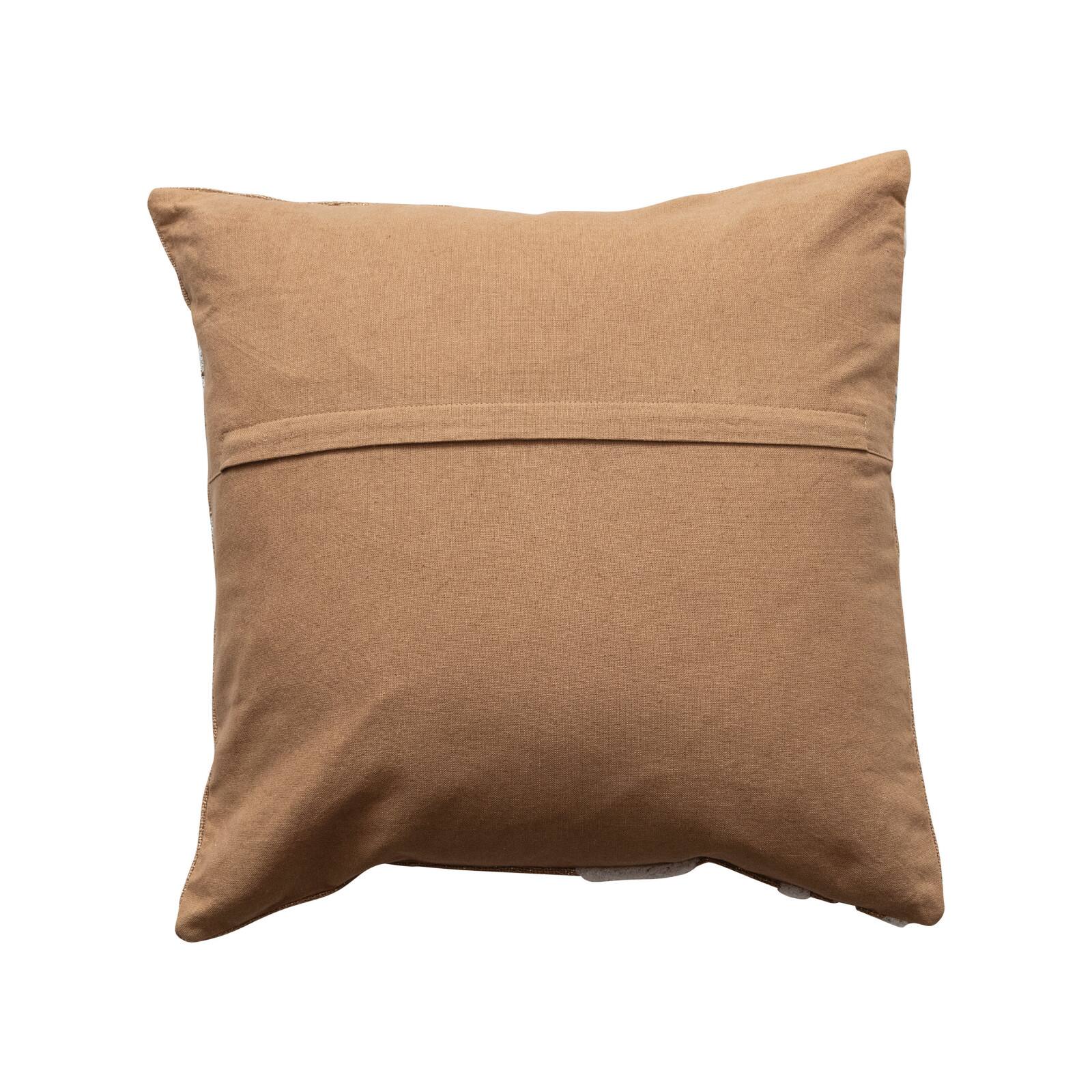 Hello Honey® 18" Beige & White Appliqué
