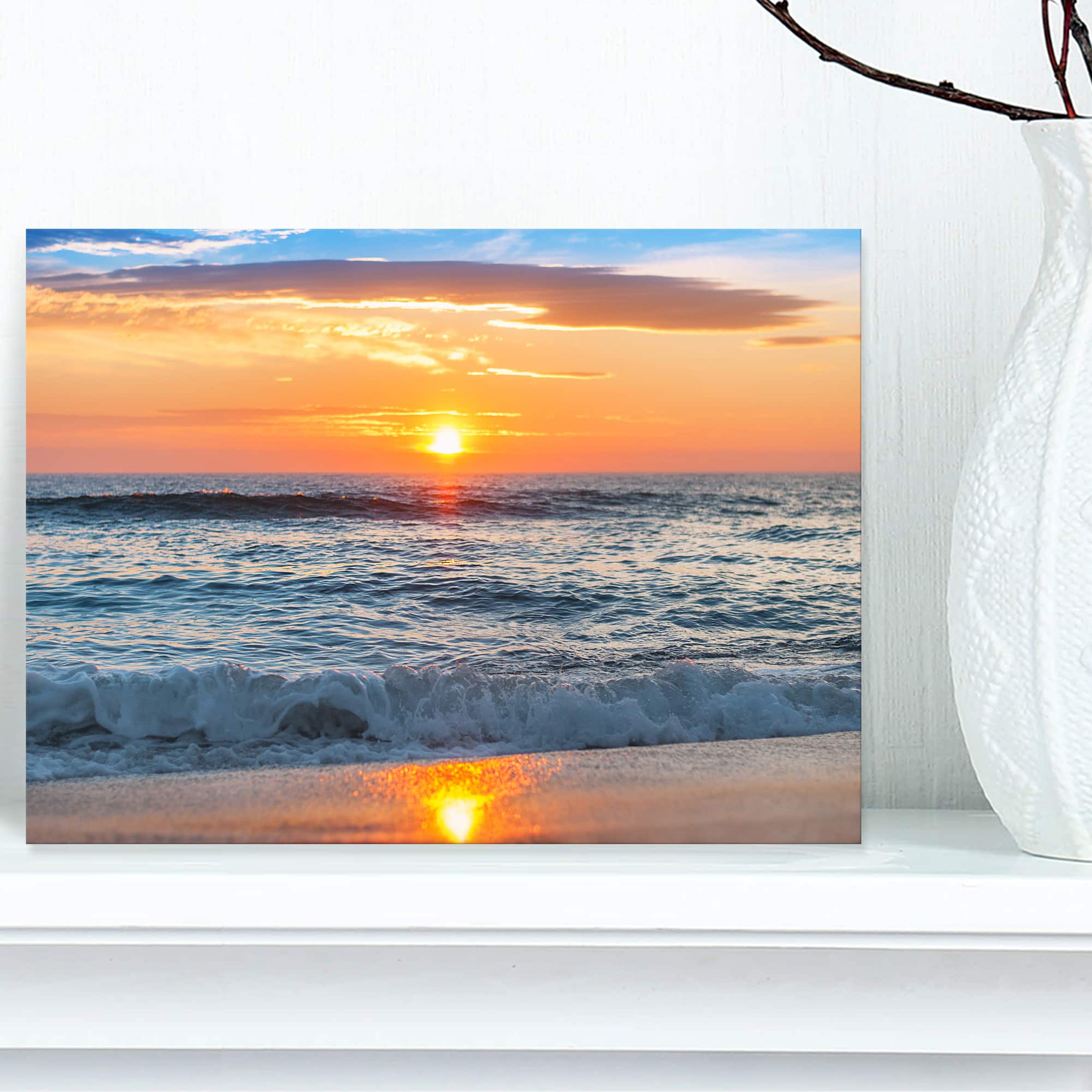 Designart - Beautiful Sunrise over the Horizon. - Modern Beach Canvas Art Print