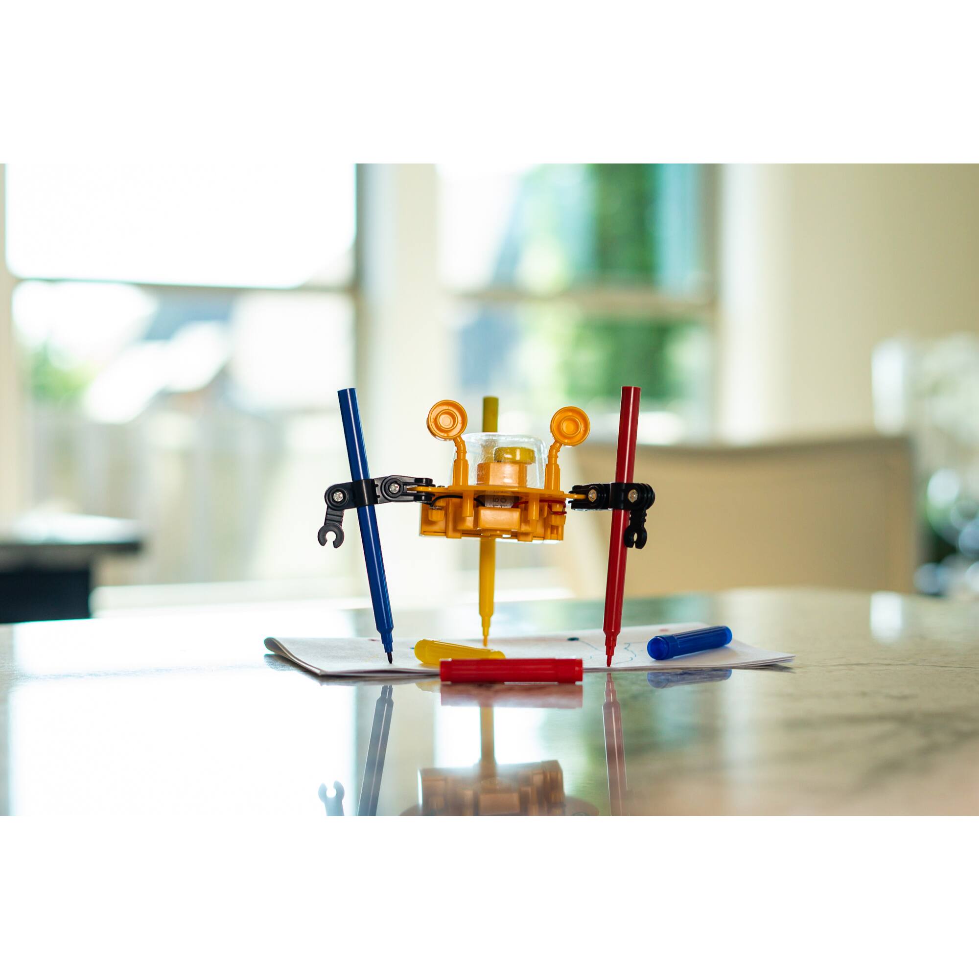 Toysmith® 4M Doodling Robot Science STEM Kit