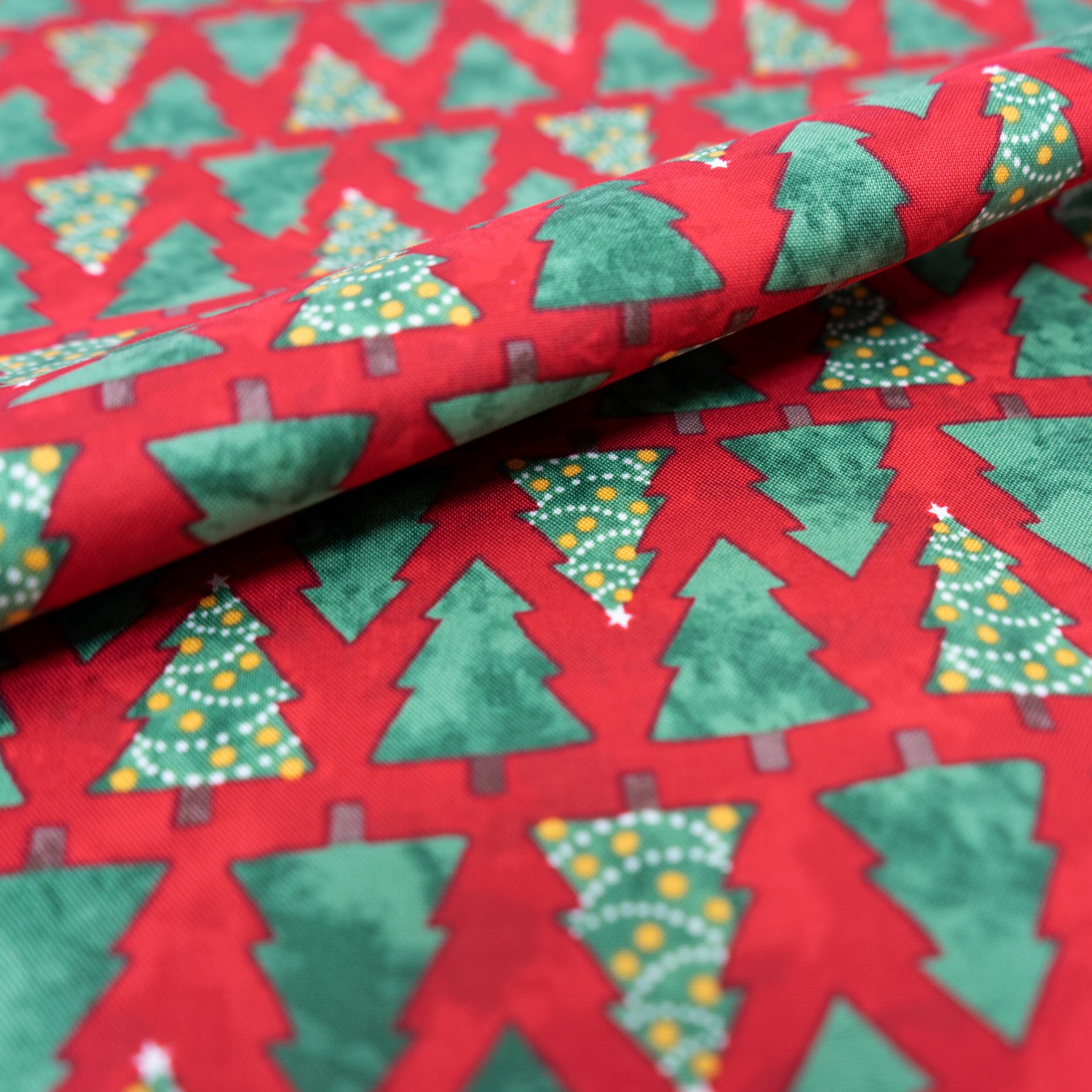 SINGER Christmas Holiday Gnomes Trees Cotton Fabric
