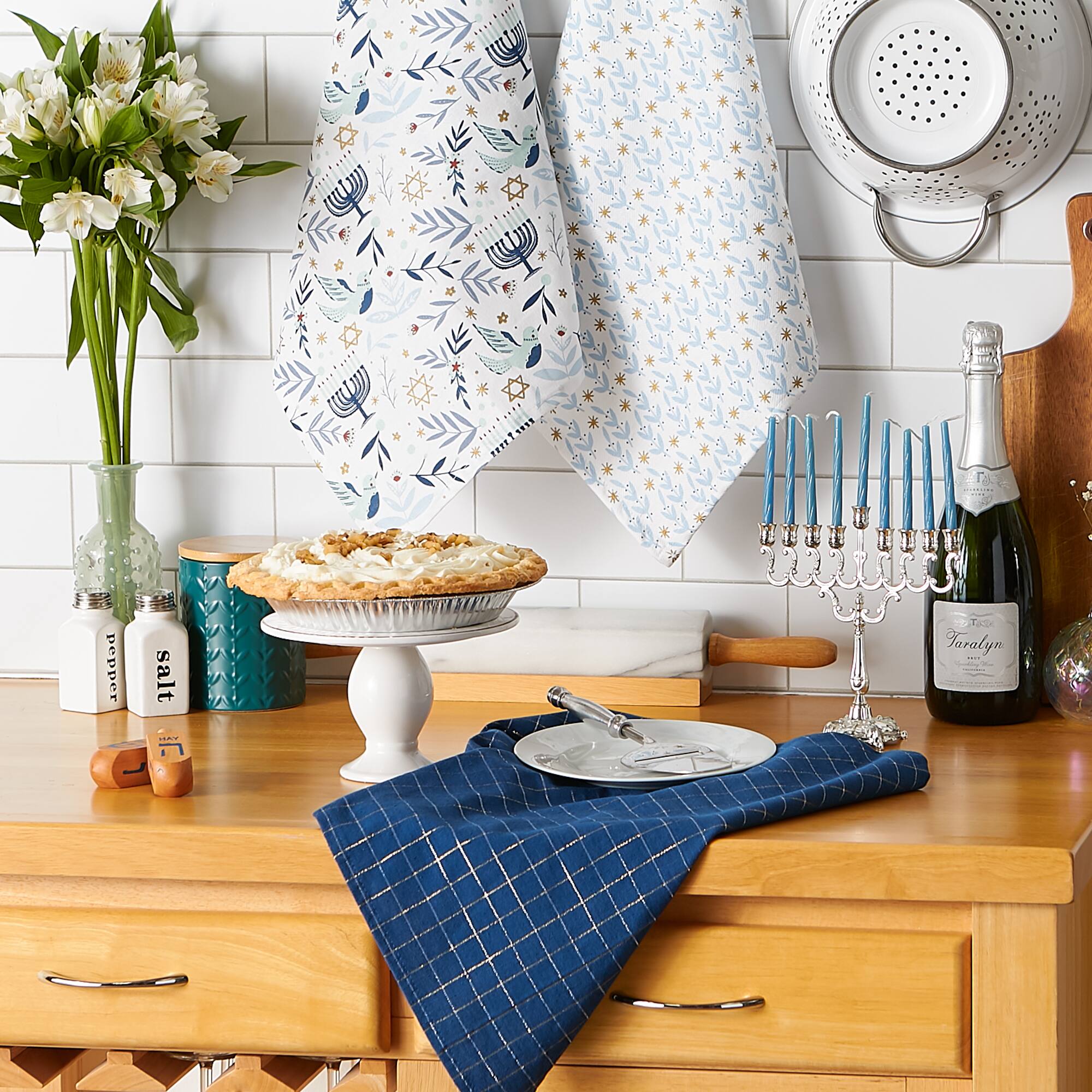 DII® Assorted Hanukkah Blessings Dishtowel Set
