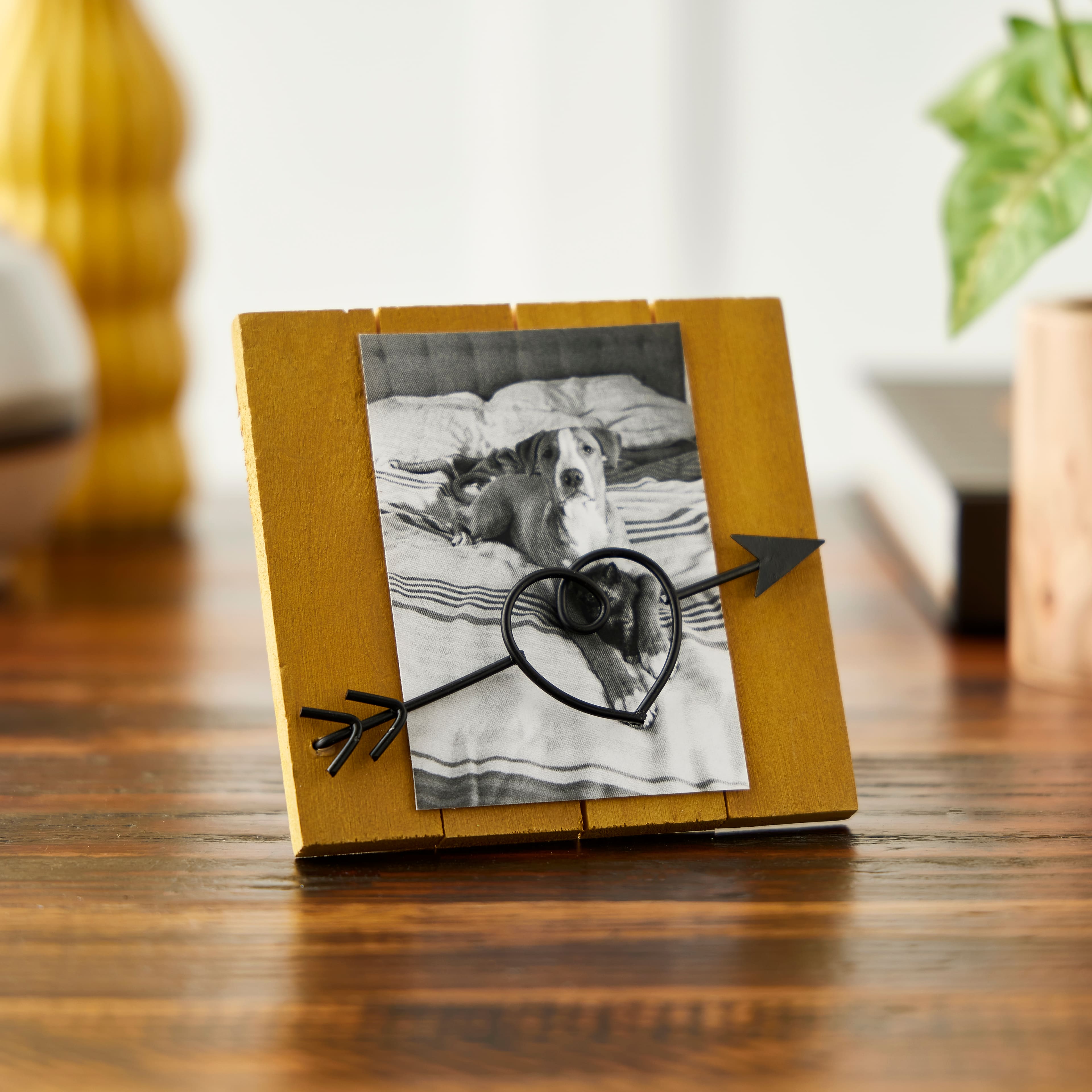 Black Mini Heart Frame by Studio Décor®
