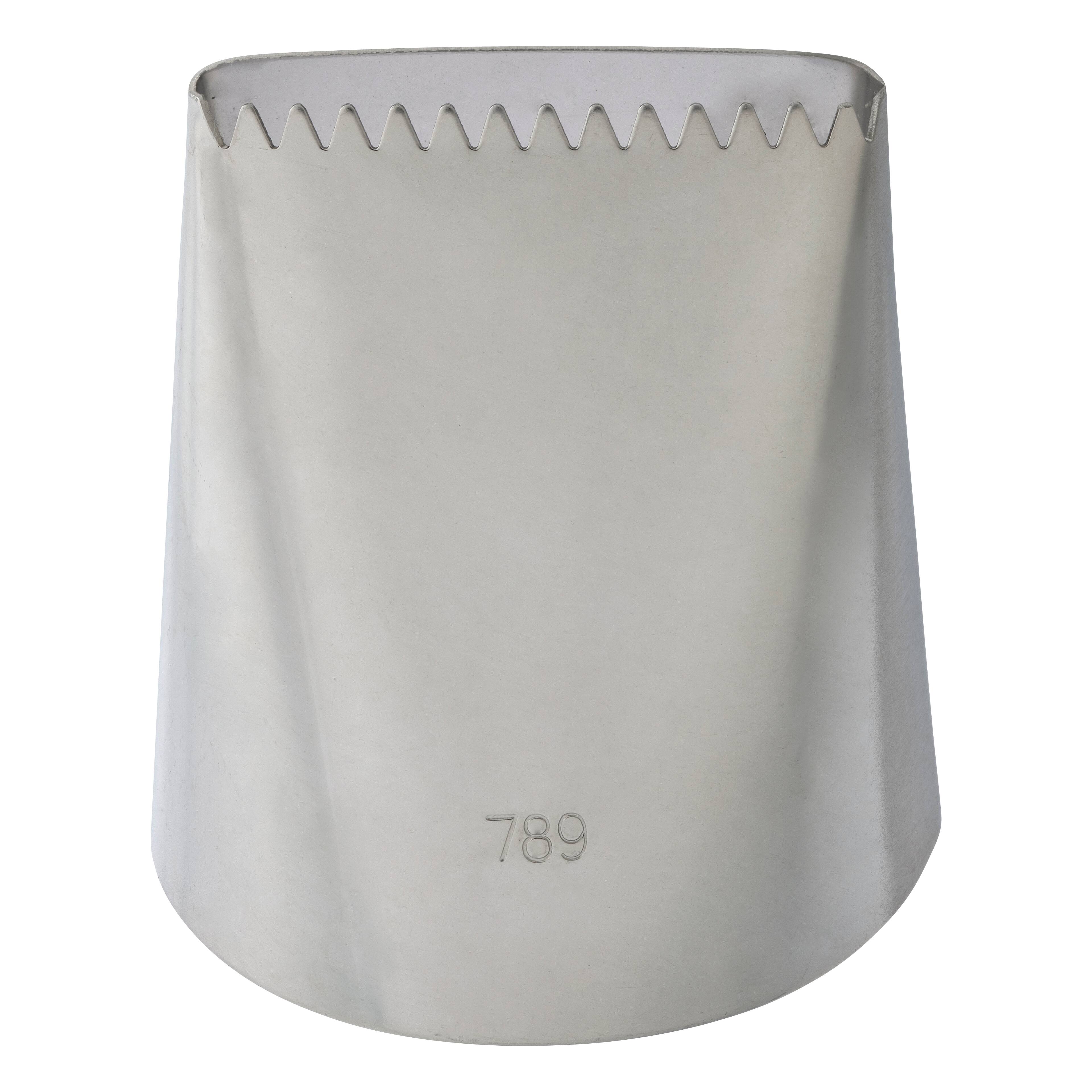 #125 Ruffle Decorating Tip by Celebrate It™