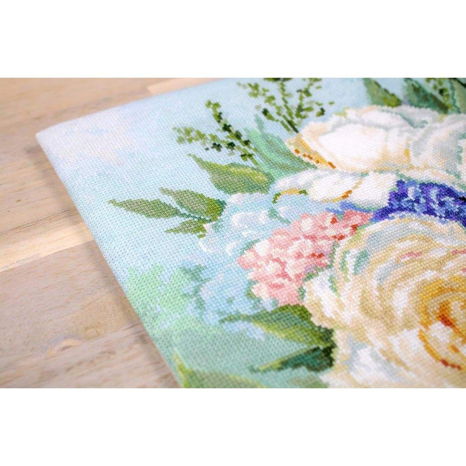 Luca-s Floral Bouquet Counted Cross Stitch Kit