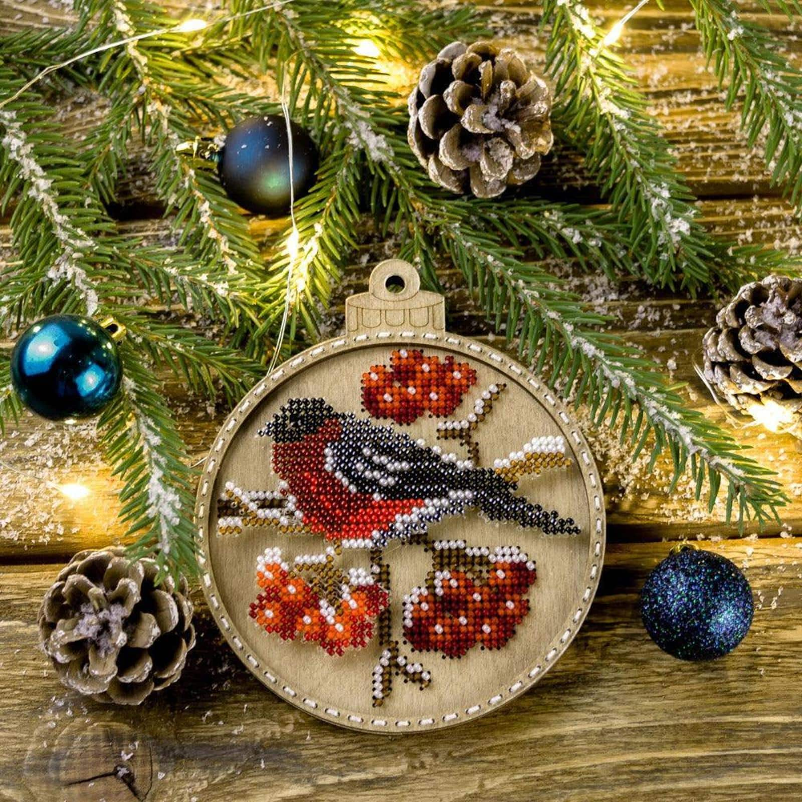 Wonderland Crafts Robin Bead Embroidery on Wood Ornament Kit