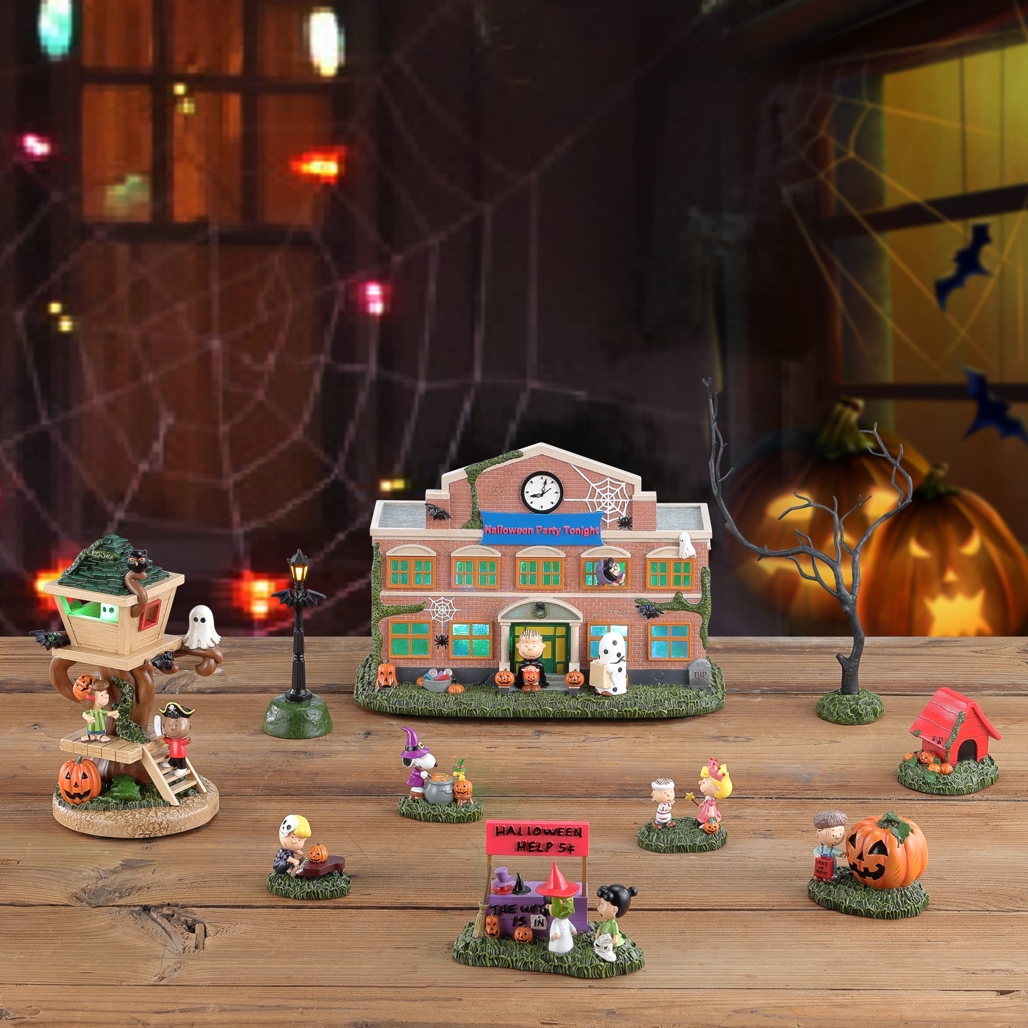 Peanuts&#xAE; Halloween Village, 10ct.