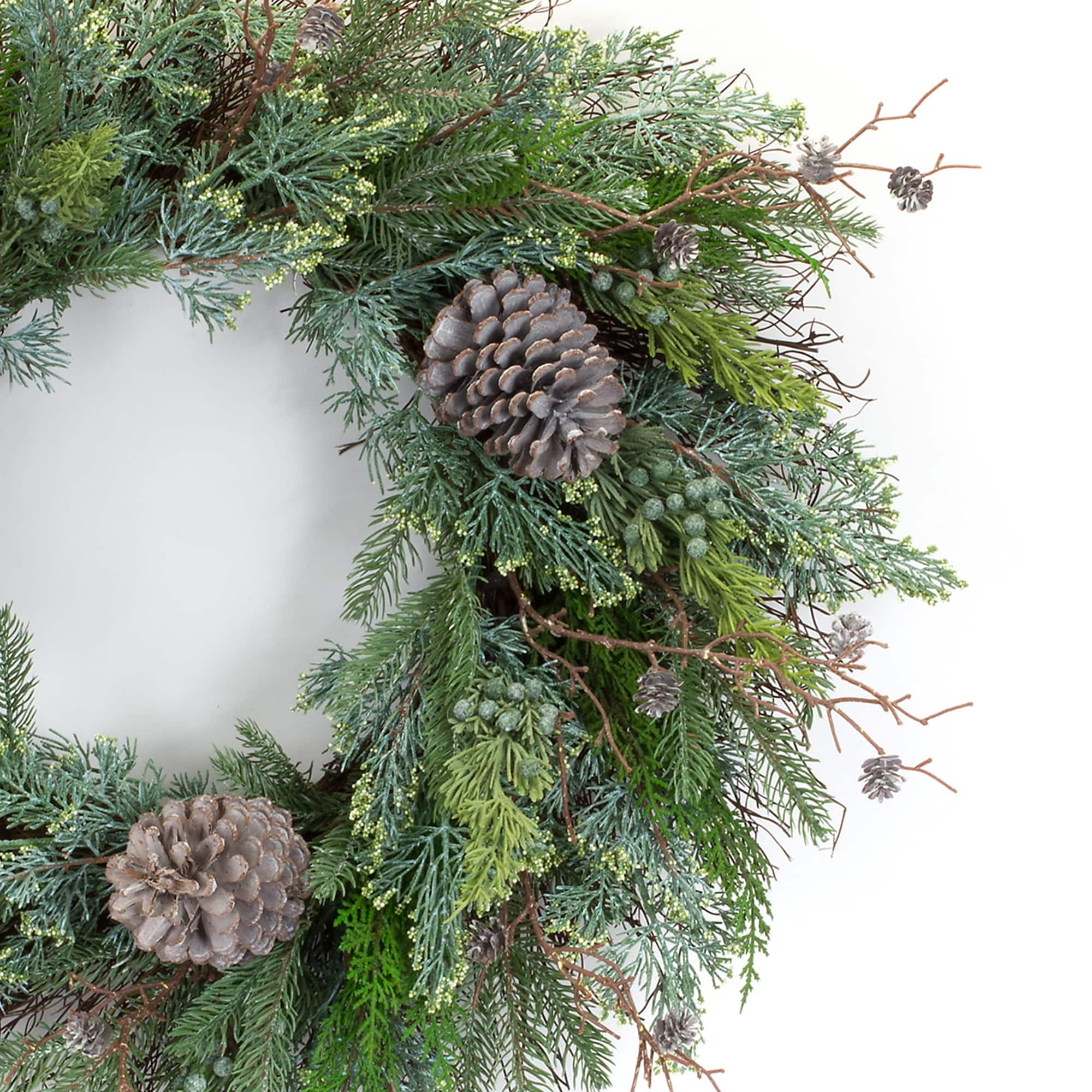 28&#x22; Juniper &#x26; Pine Wreath