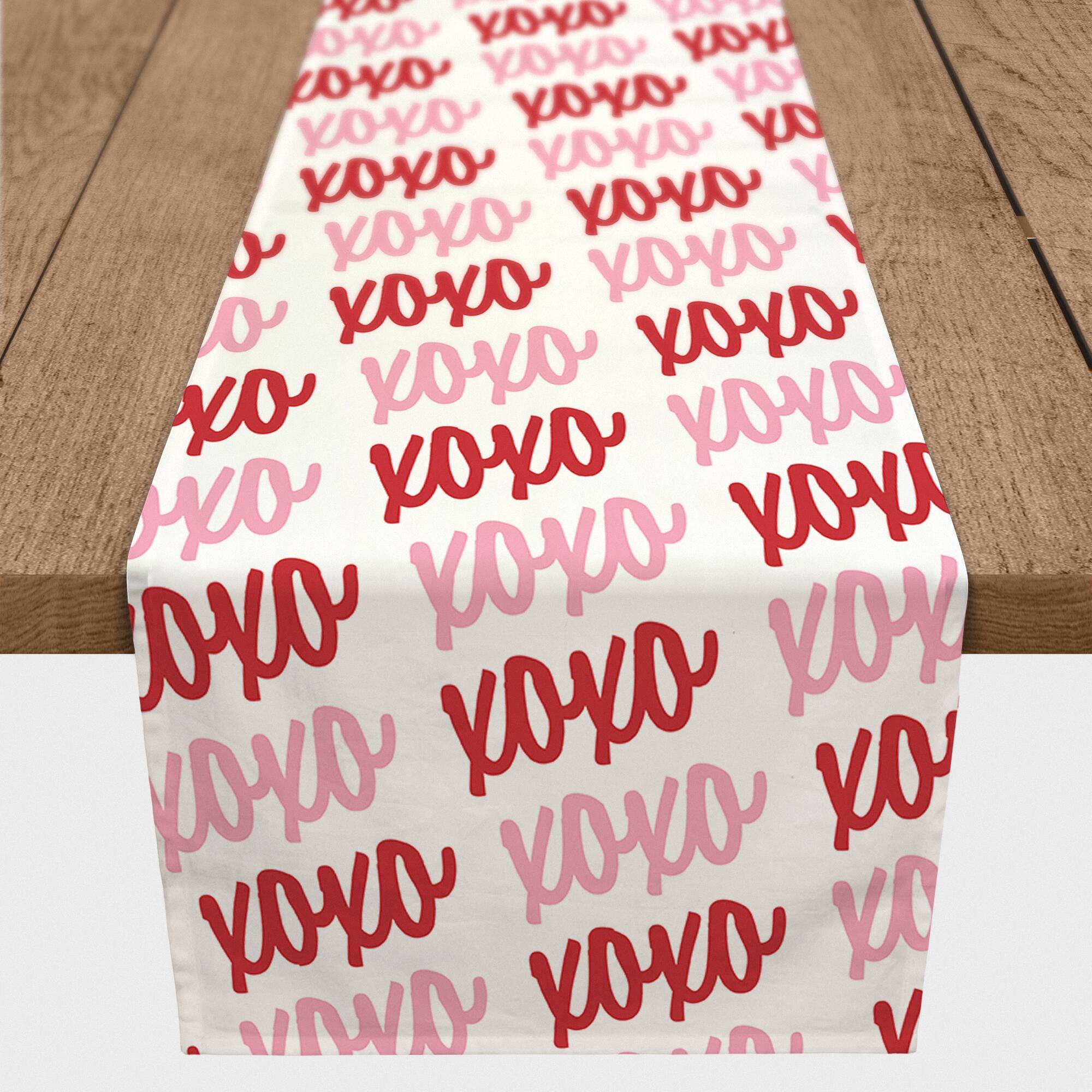 72&#x22; XOXO Pattern Poly Twill Table Runner