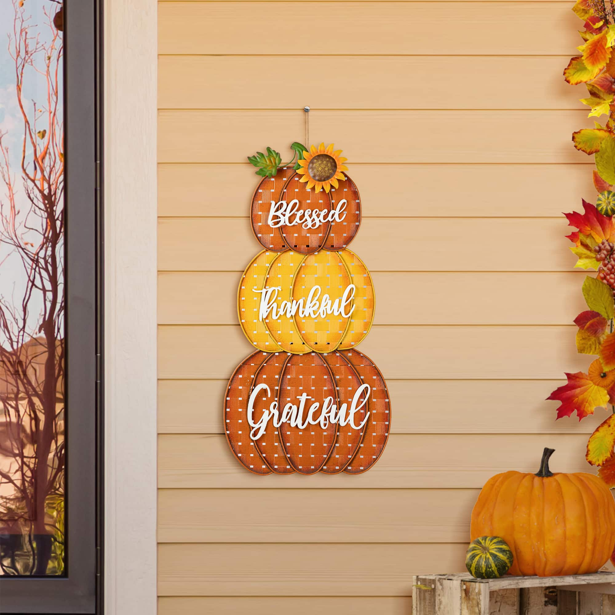 Glitzhome&#xAE; 35.5&#x22; Thanksgiving Metal Stacked Pumpkins Yard Stake