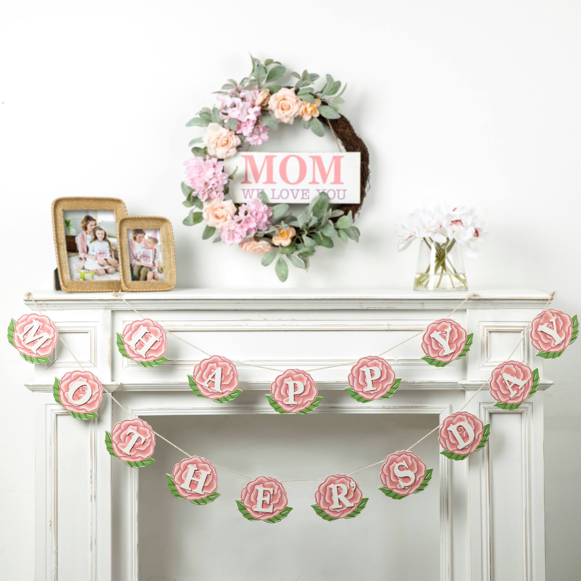 Glitzhome® Wooden Happy Mothers Day Garland Set