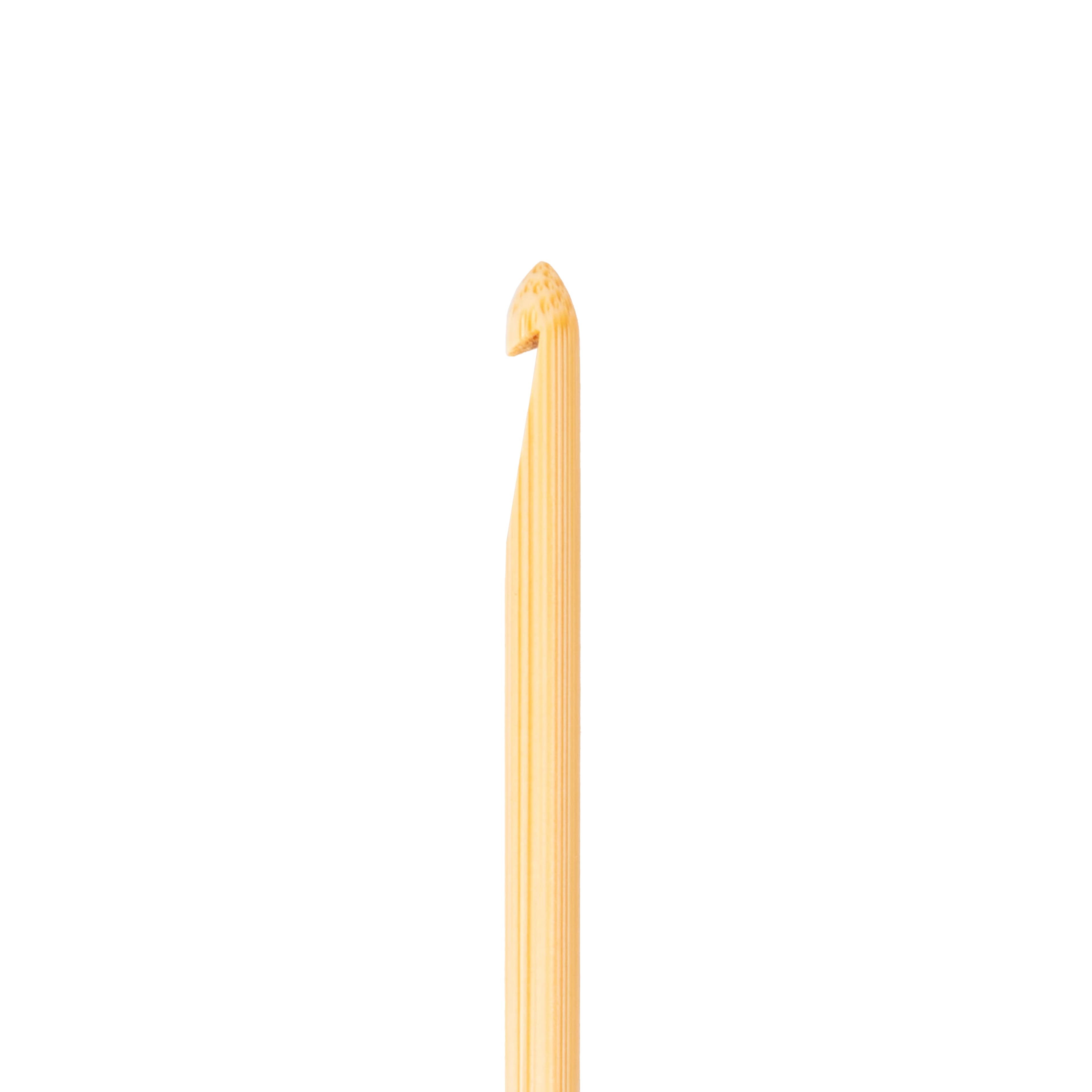 Clover Takumi® Bamboo Crochet Hook