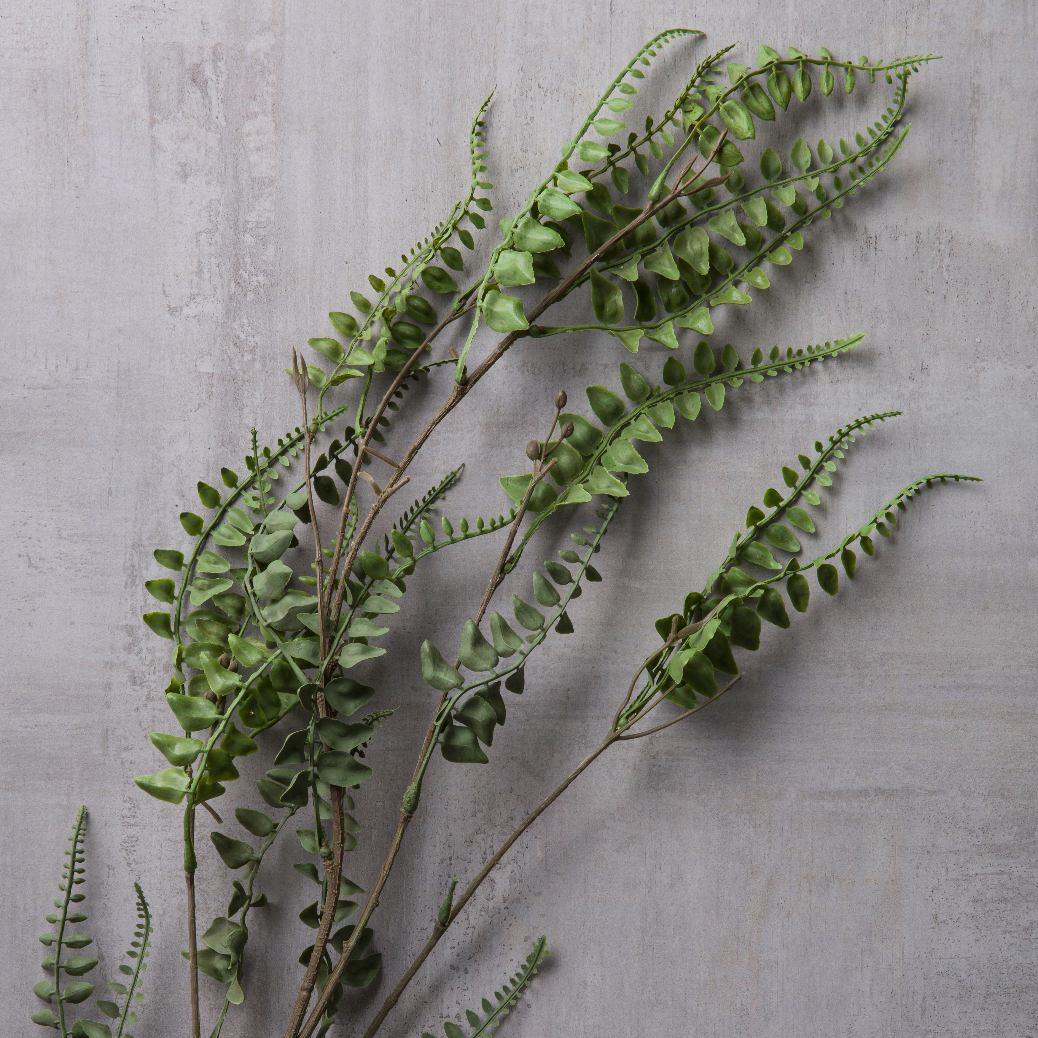12 Pack: Green Fern Leaf Spray by Ashland&#xAE;
