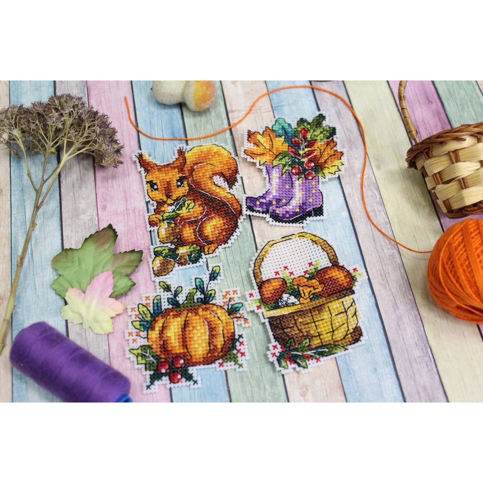 MP Studia Autumn MagnetsPlastic Canvas Counted Cross Stitch Kit