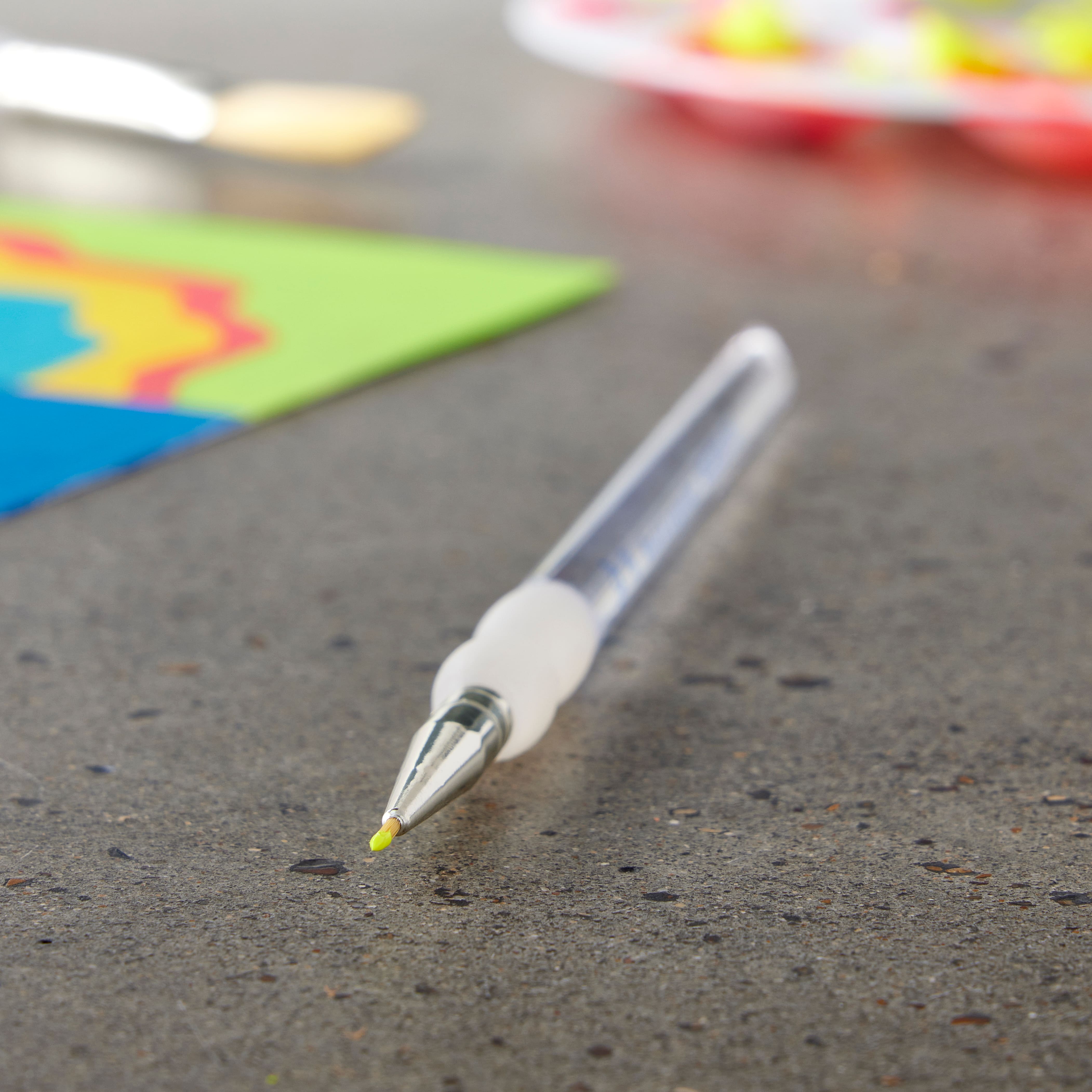 12 Pack: Royal & Langnickel® Soft-Grip™ Golden Taklon Short Handle Round Brush