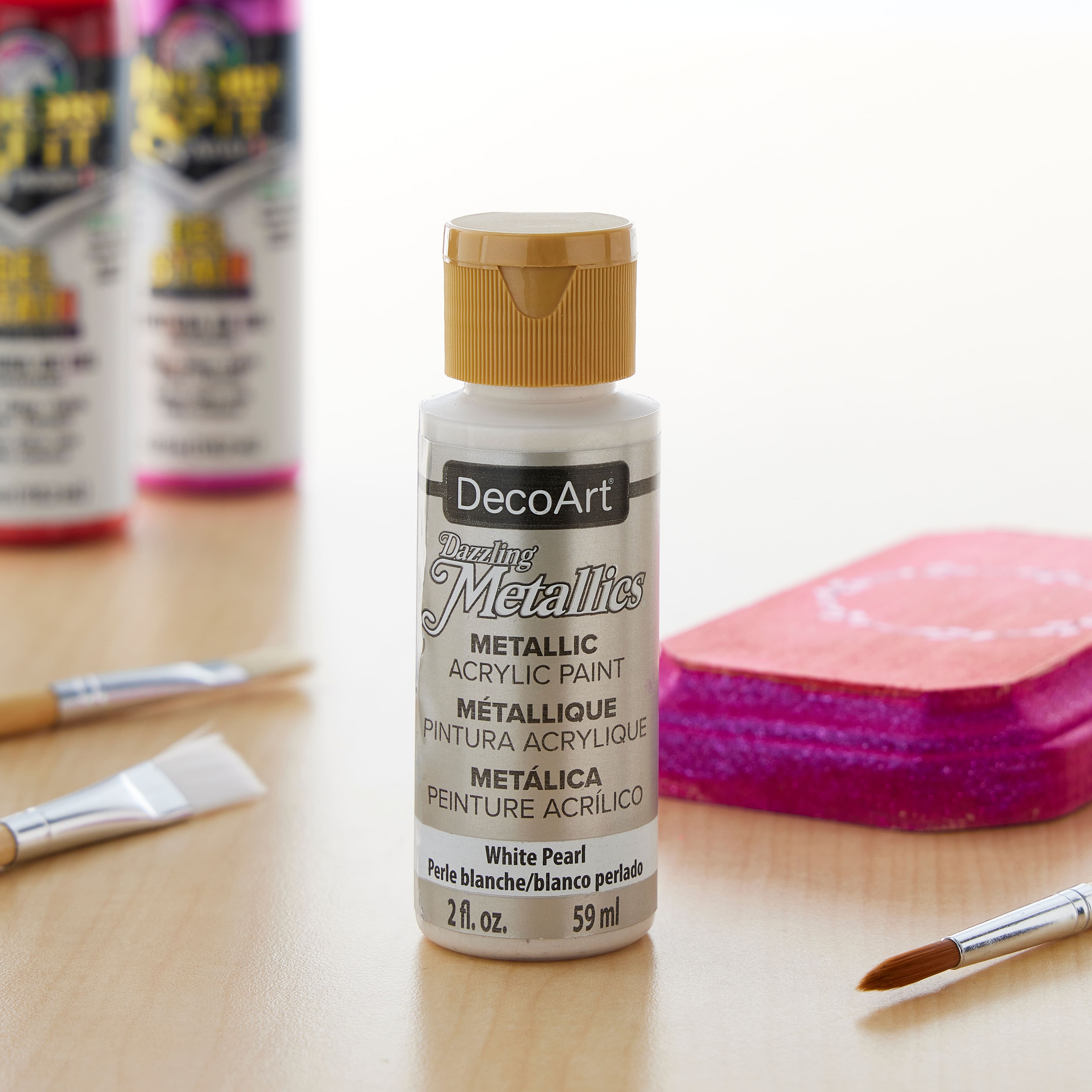 DecoArt&#xAE; 2oz. Dazzling Metallics&#xAE; Paint
