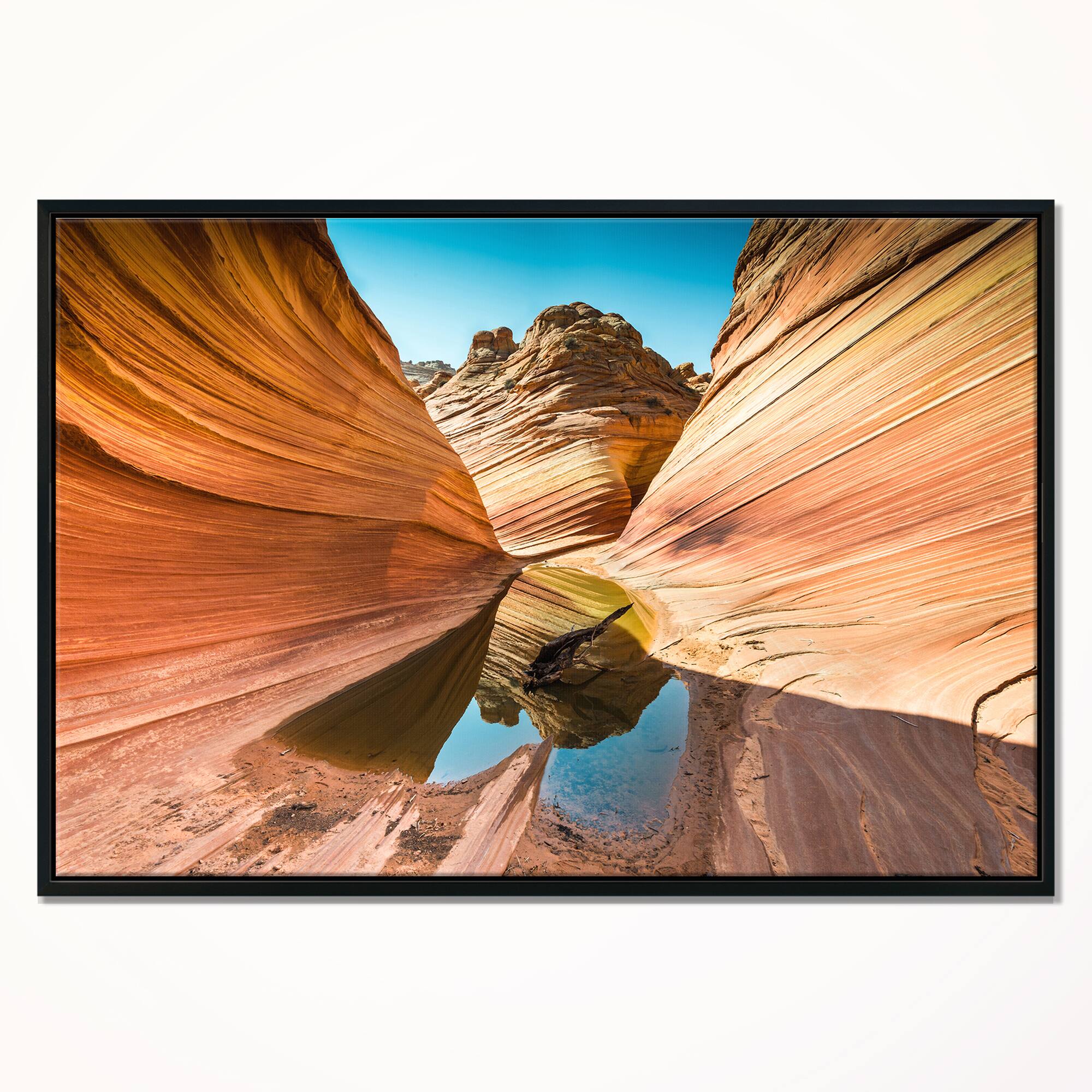 Designart - Water inside Arizona Wave - Landscape Photography Canvas Print in Black Frame