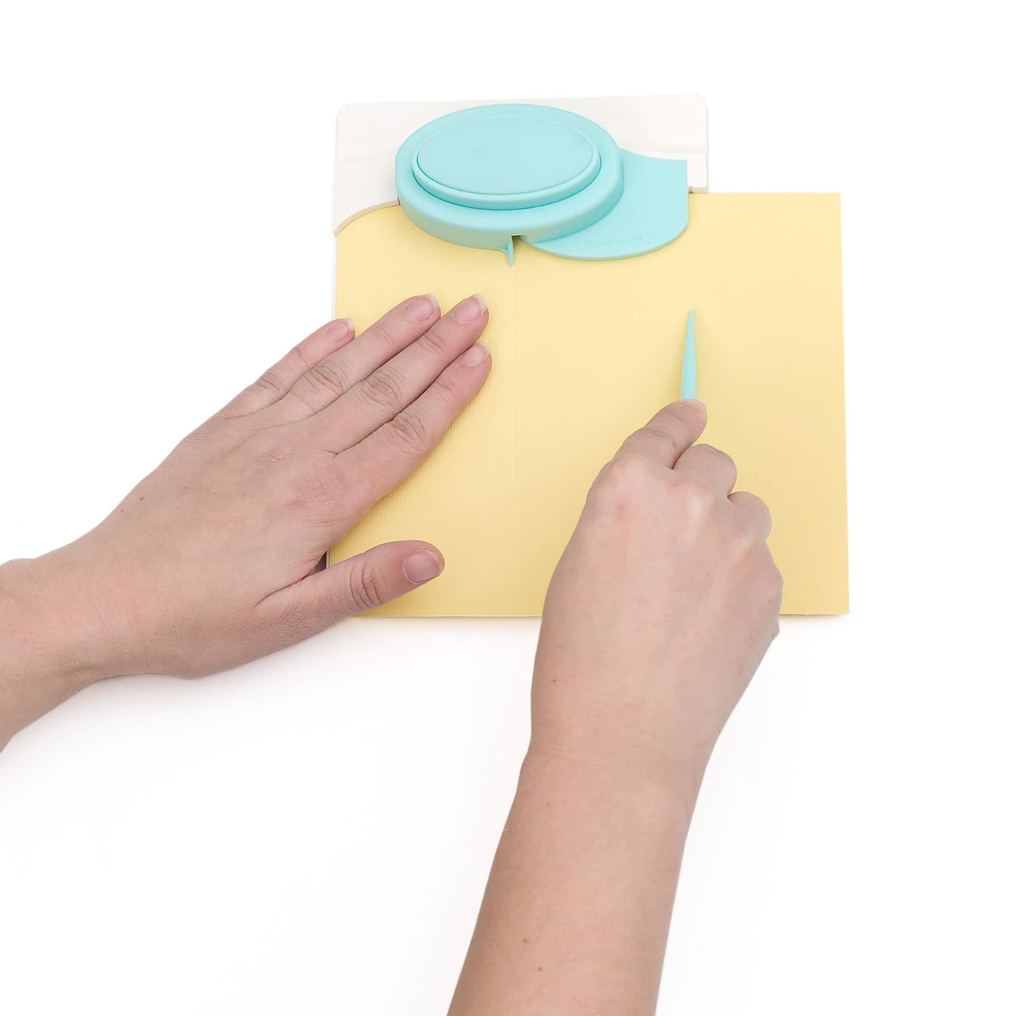 We R Memory Keepers&#xAE; Pillow Box Punch Board