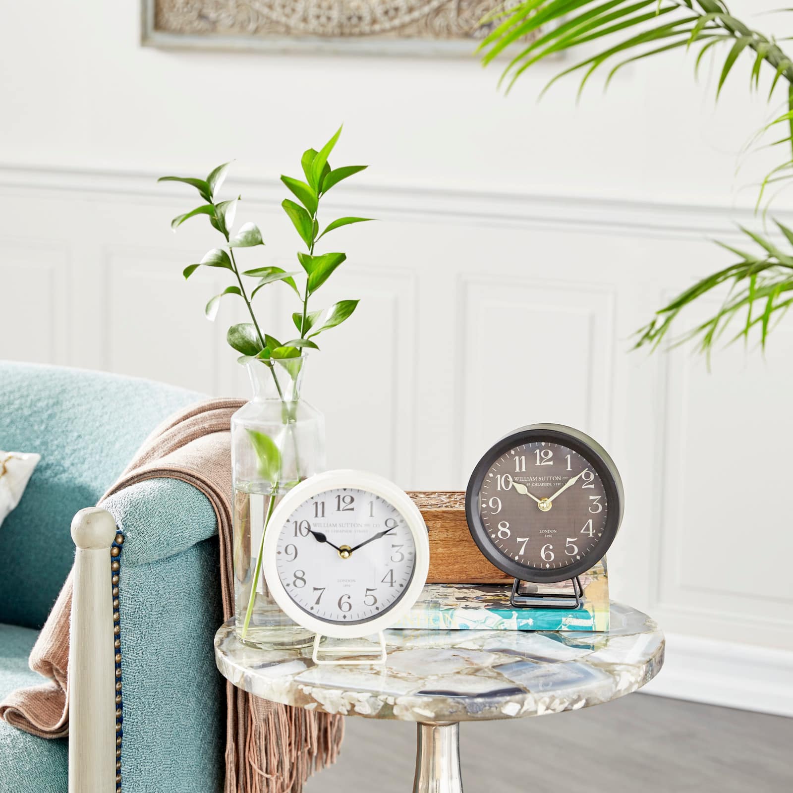 7&#x22; Round Metal Vintage Clock Set