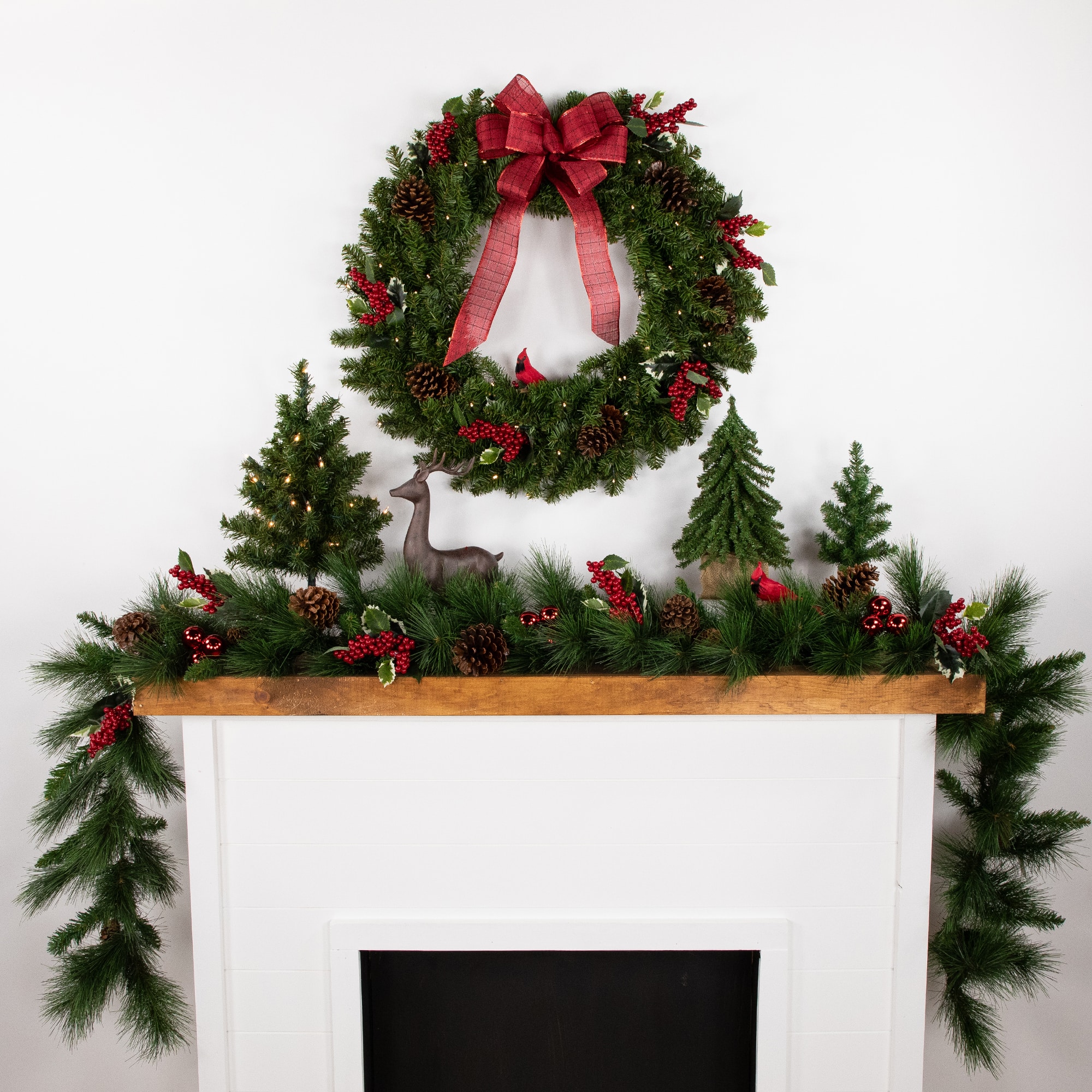 30&#x22; LED Canadian Pine Artificial Christmas Wreath