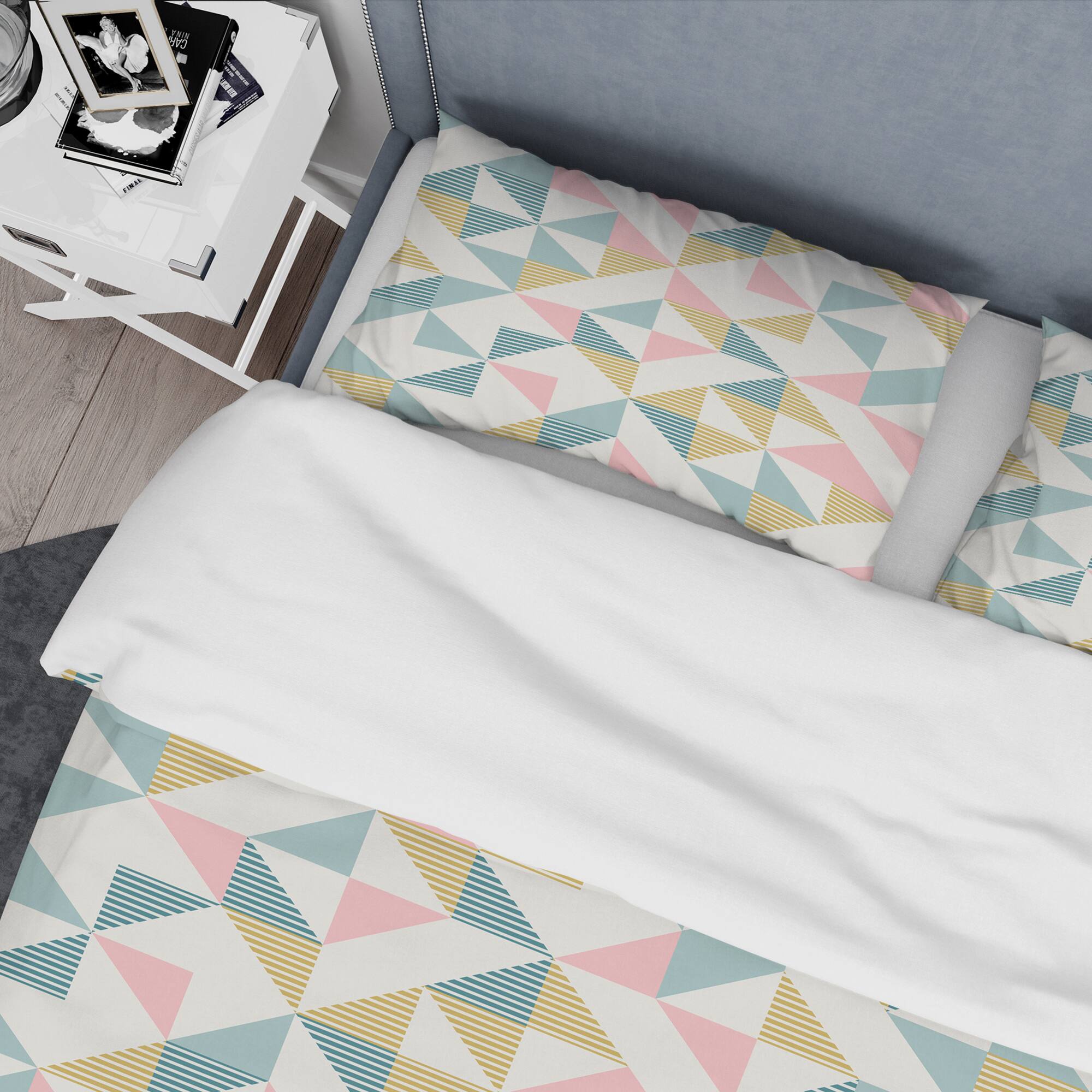 Designart &#x27;Diamond Retro XI&#x27; Mid-Century Duvet Cover Set