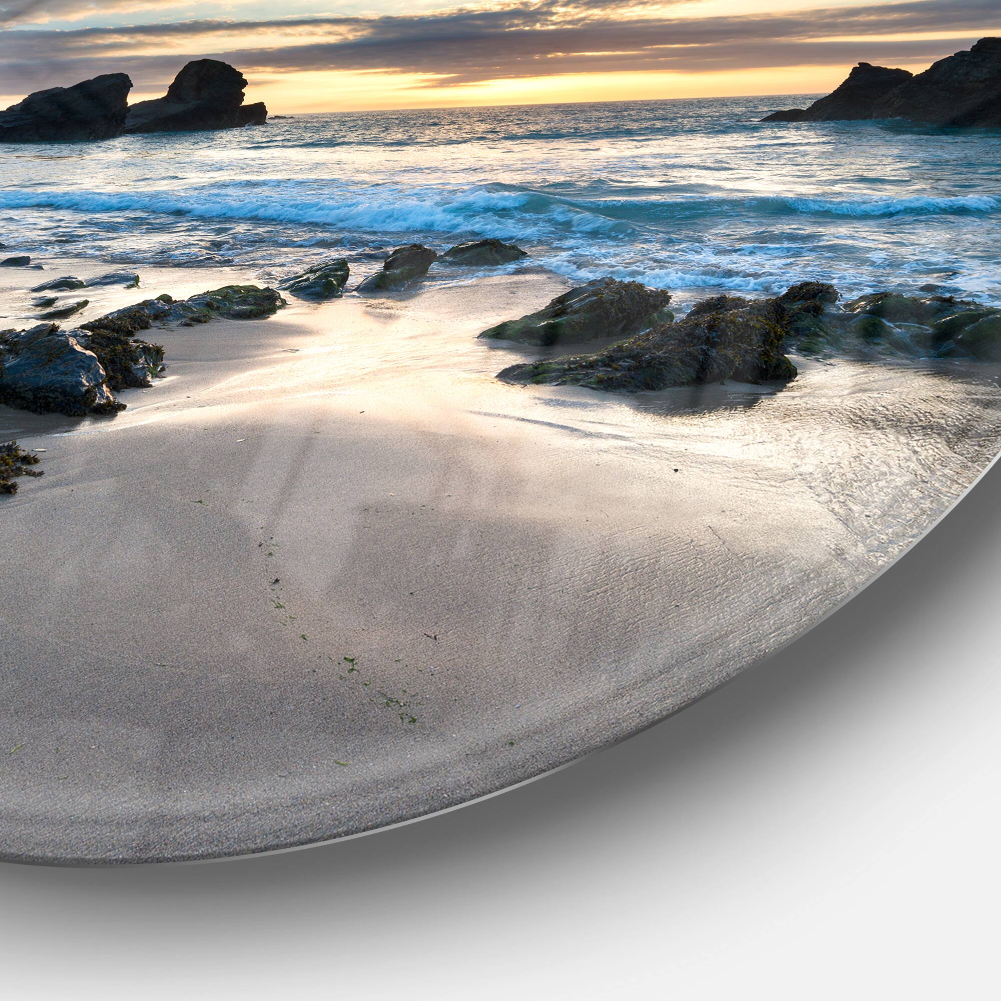 Designart - Beautiful Porthcothan Bay&#x27; Seashore Metal Circle Wall Art