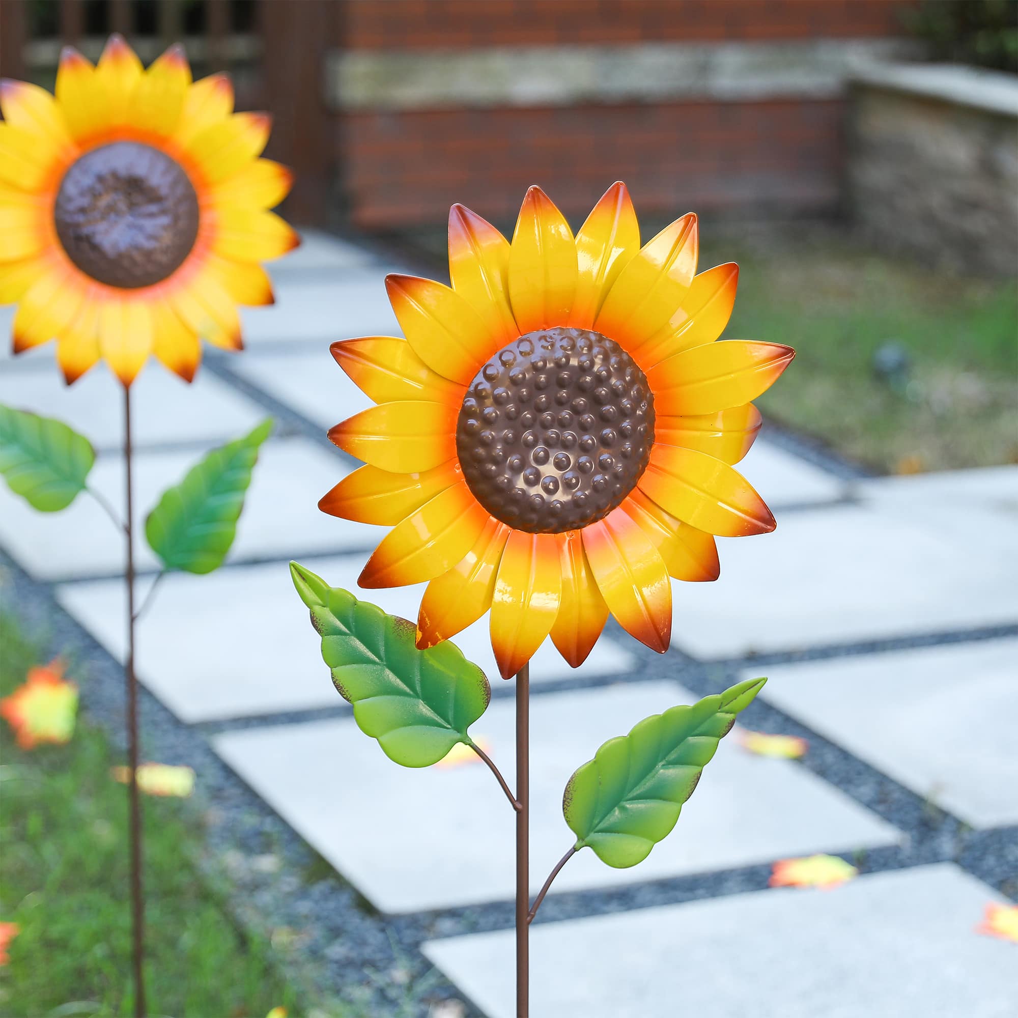 Glitzhome&#xAE; 42&#x22; Fall Metal Sunflower Yard Stake Set