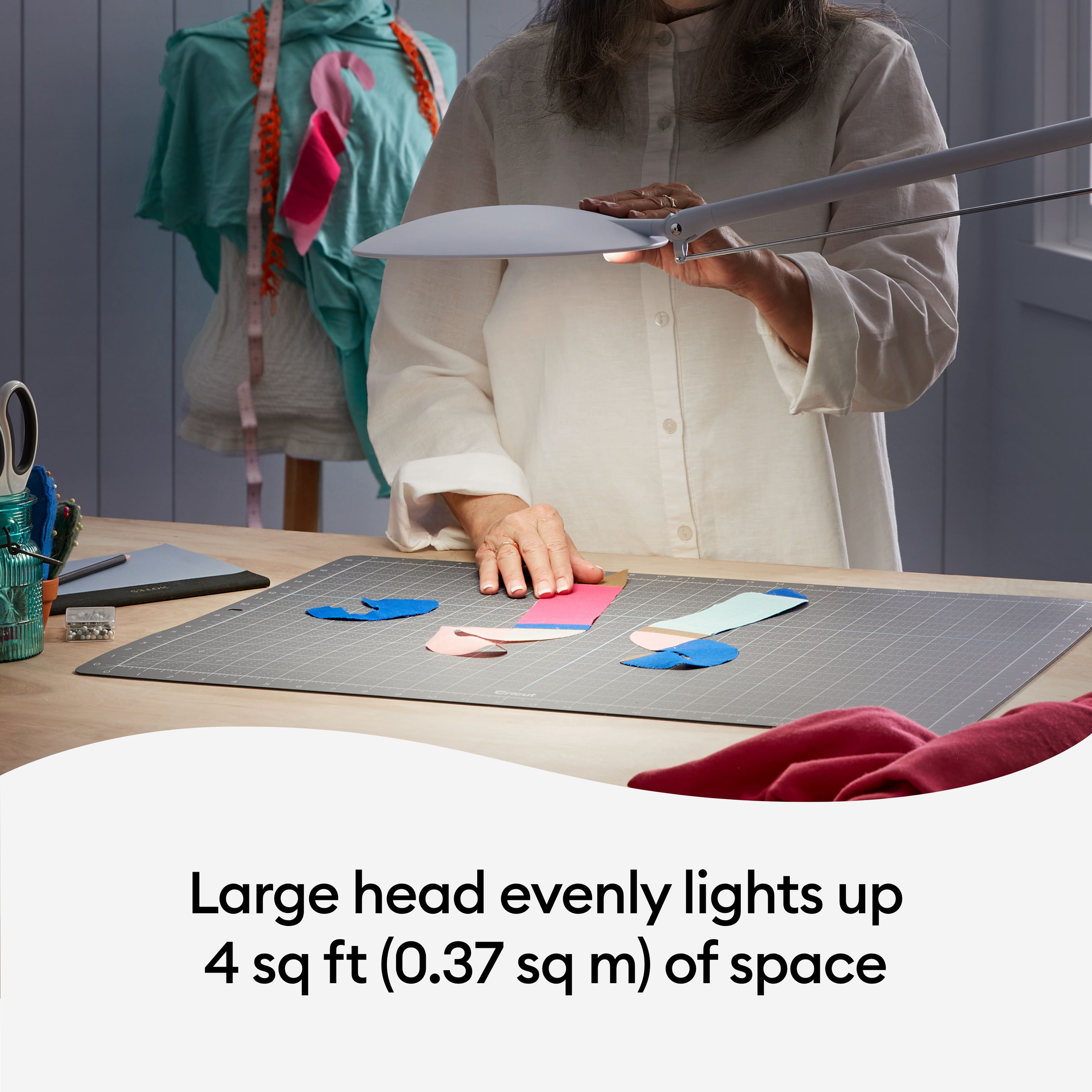 Cricut Bright&#x2122; 360 Ultimate LED Table Lamp