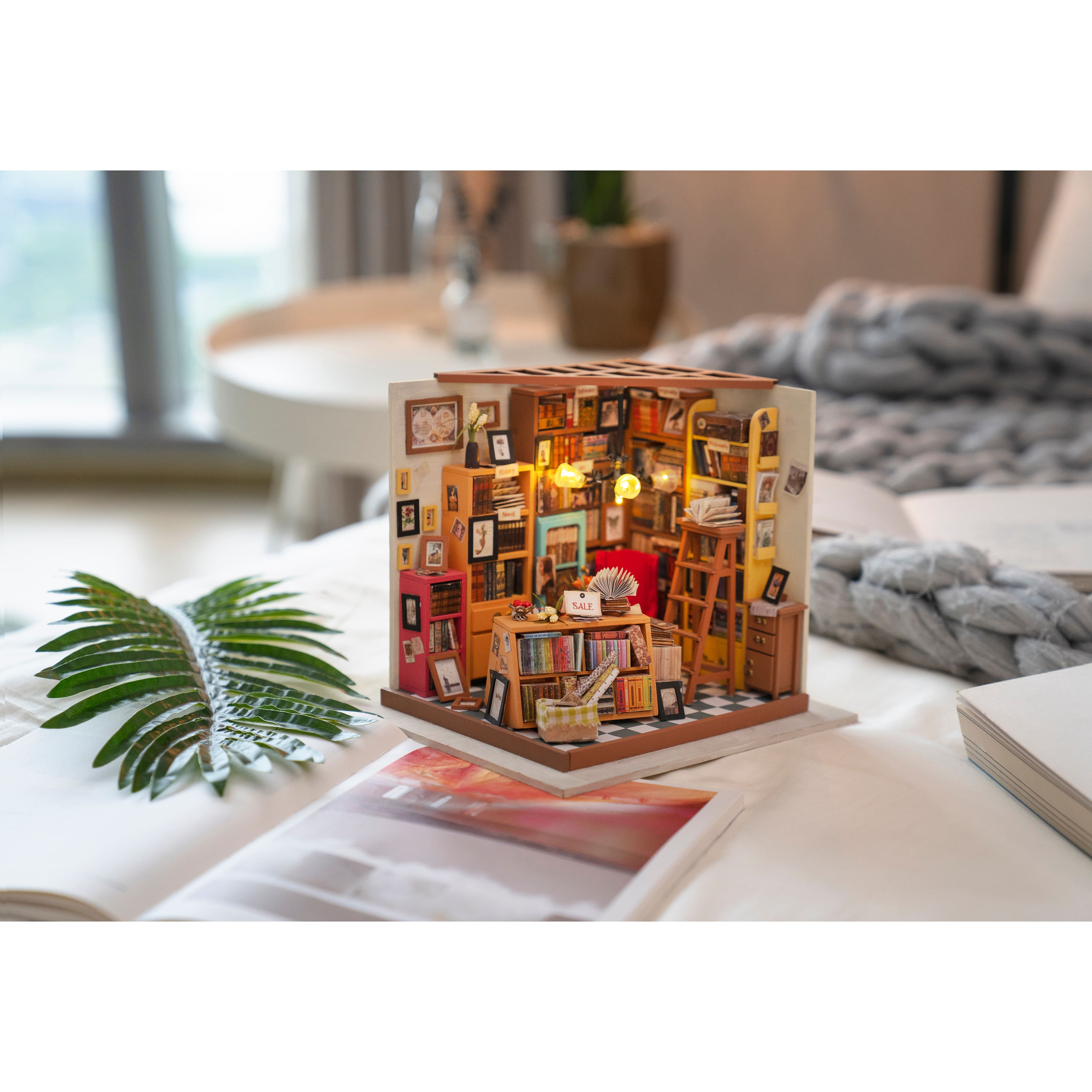 Rolife Sam&#x27;s Study DIY Miniature House Kit