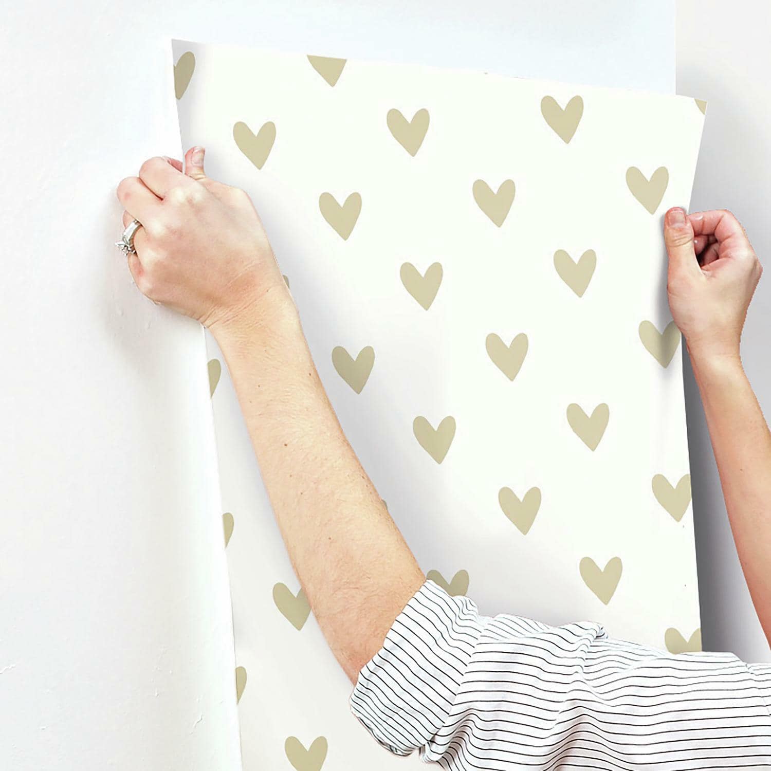 RoomMates Heart Spot Peel &#x26; Stick Wallpaper