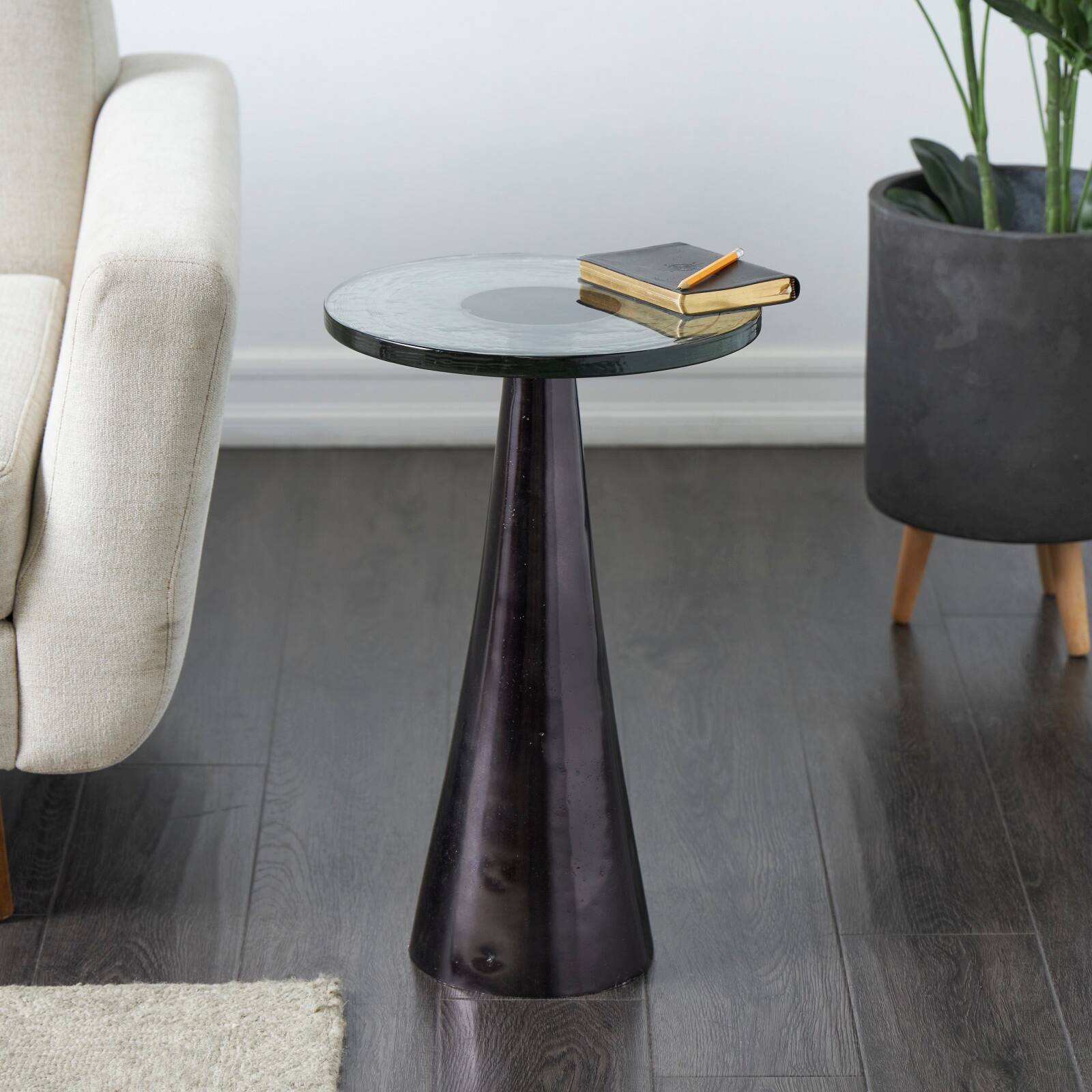 22&#x22; Black Aluminum Geometric Cone Accent Table with Textured Glass Tabletop