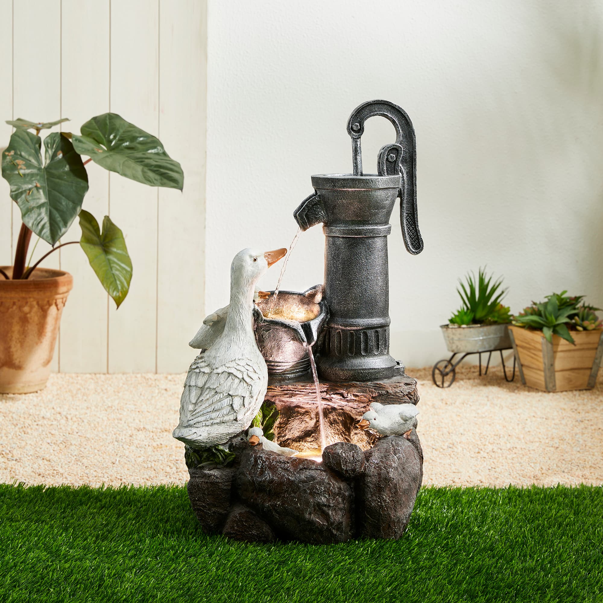 Glitzhome® 23.5" Duck Family Outdoor Fountain with LED Light