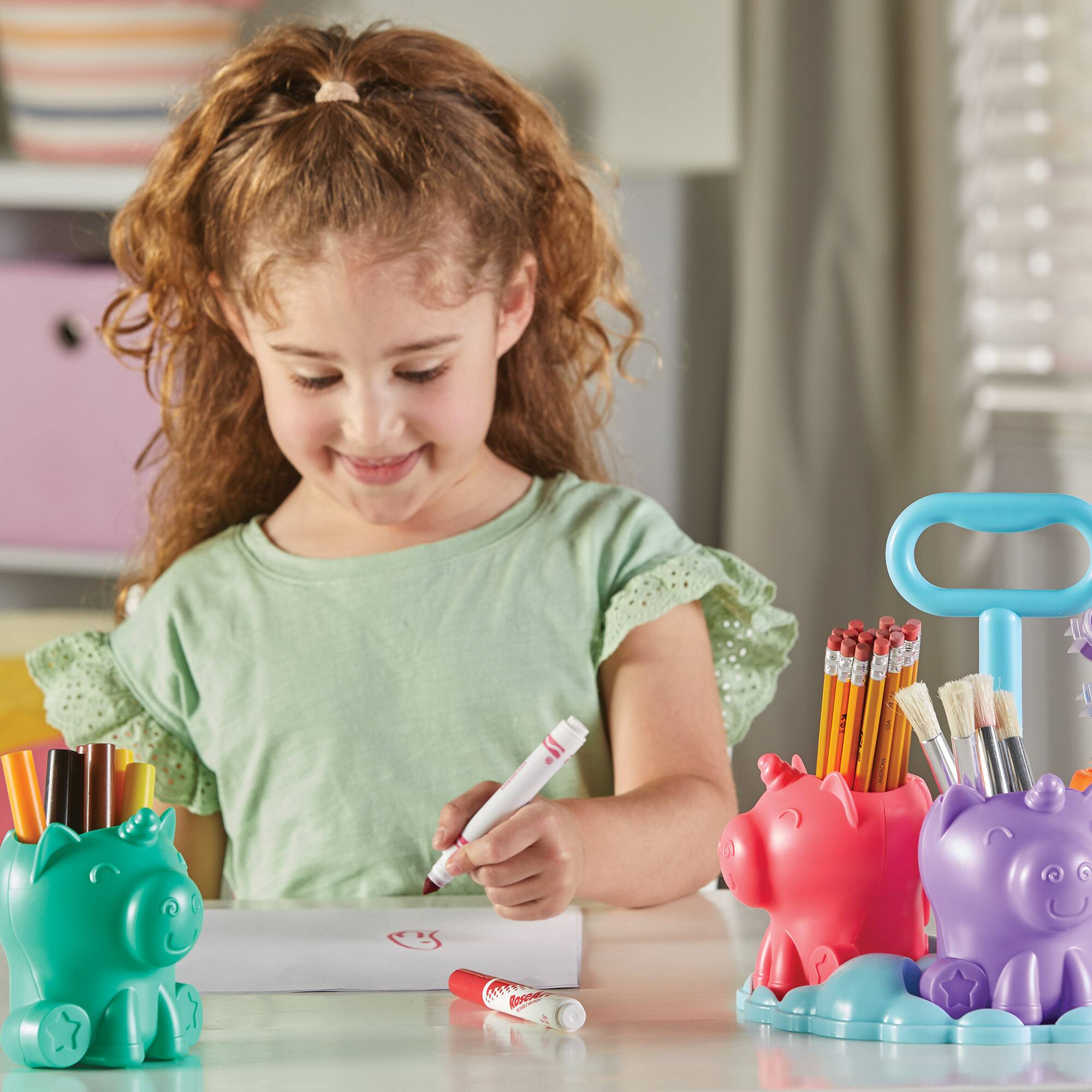 Learning Resources Create-a-Space&#x2122; Kiddy Center Unicorn Set