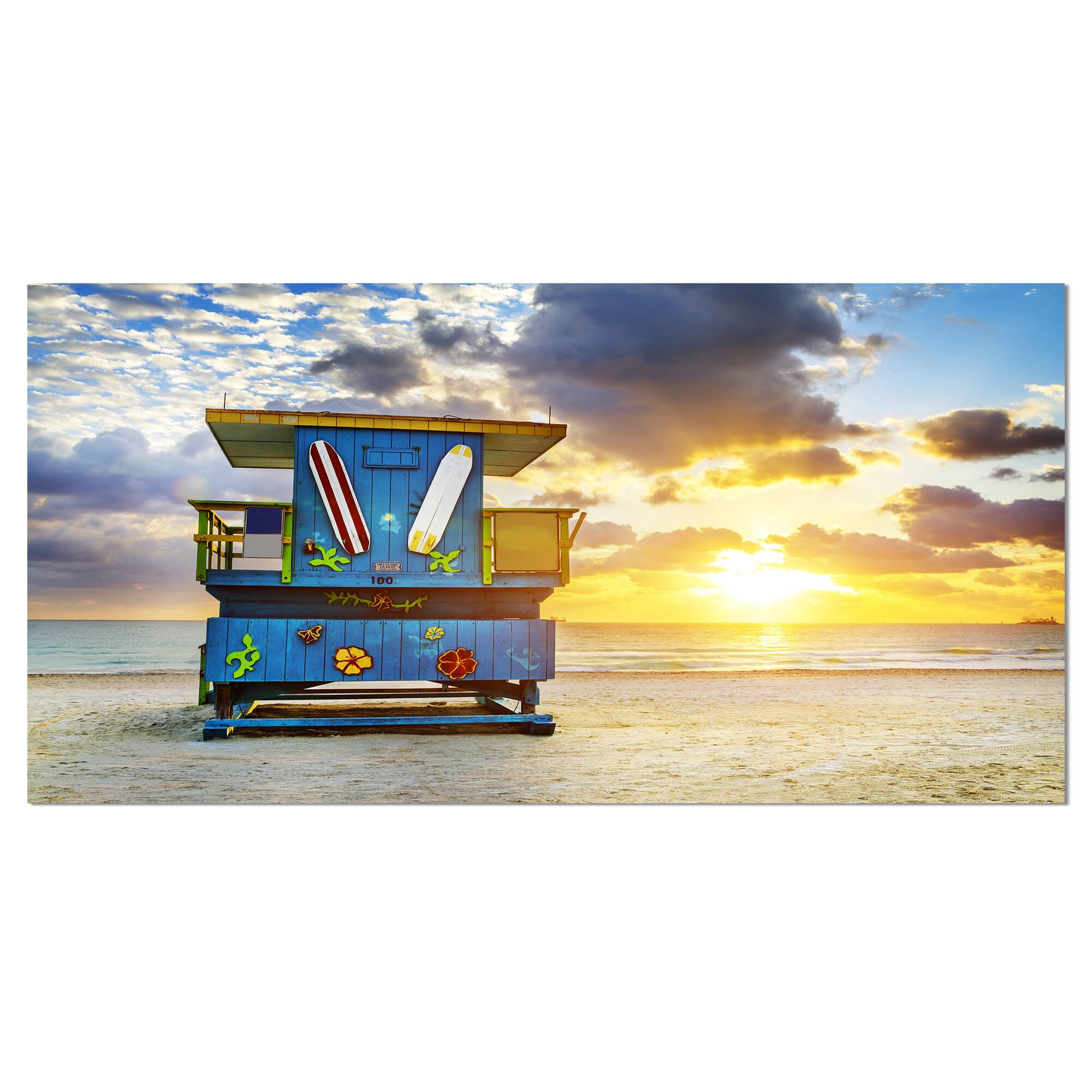 Designart - Miami South Beach Sunrise - Large Seashore Canvas Wall Art