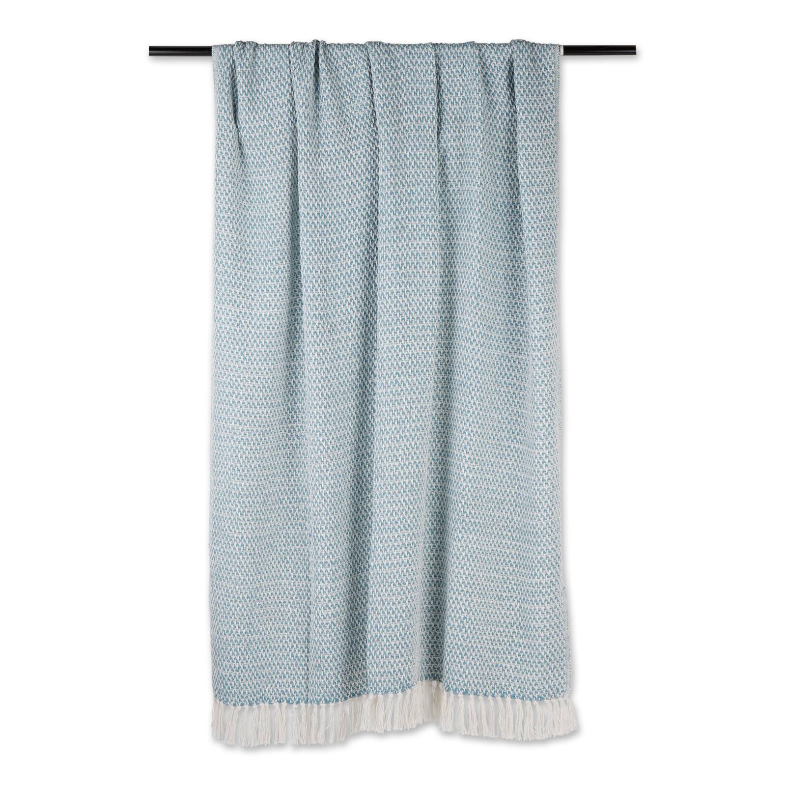 DII&#xAE; Woven Throw