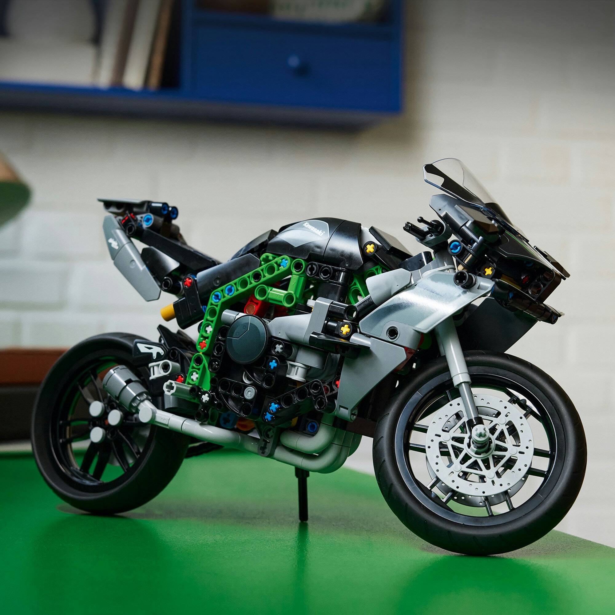LEGO® Technic™ Kawasaki Ninja H2R Motorcycle Set 42170