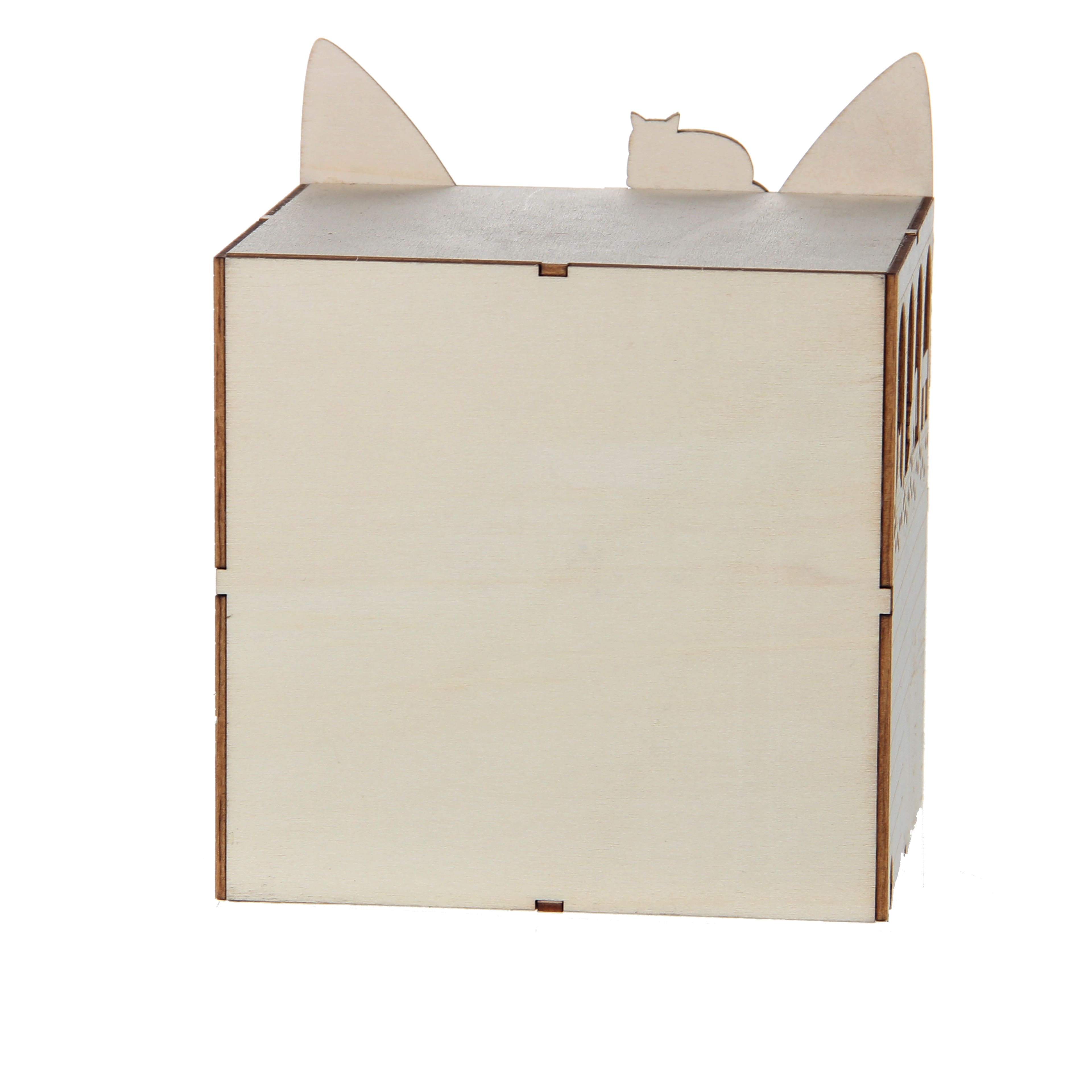 7&#x22; DIY Villages Cat-Mas LED Wood D&#xE9;cor by Make Market&#xAE;