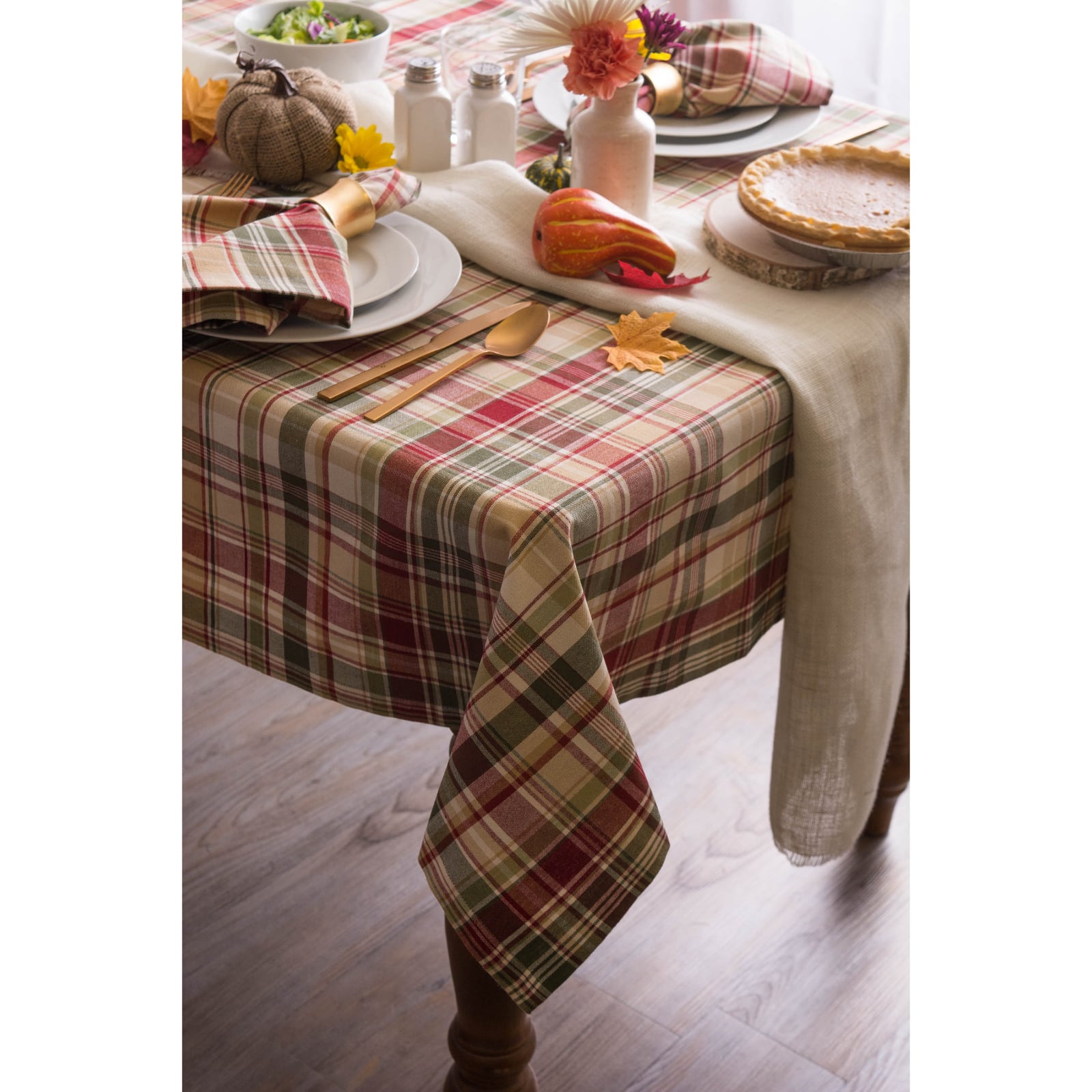 DII&#xAE; 70&#x22; Give Thanks Plaid Round Tablecloth