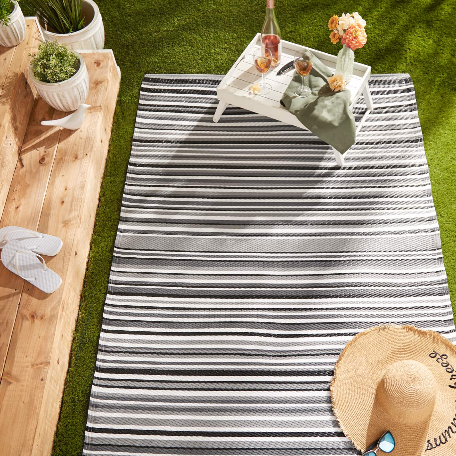 DII&#xAE; Multi Tone Striped Outdoor Rug, 4ft. x 6ft.