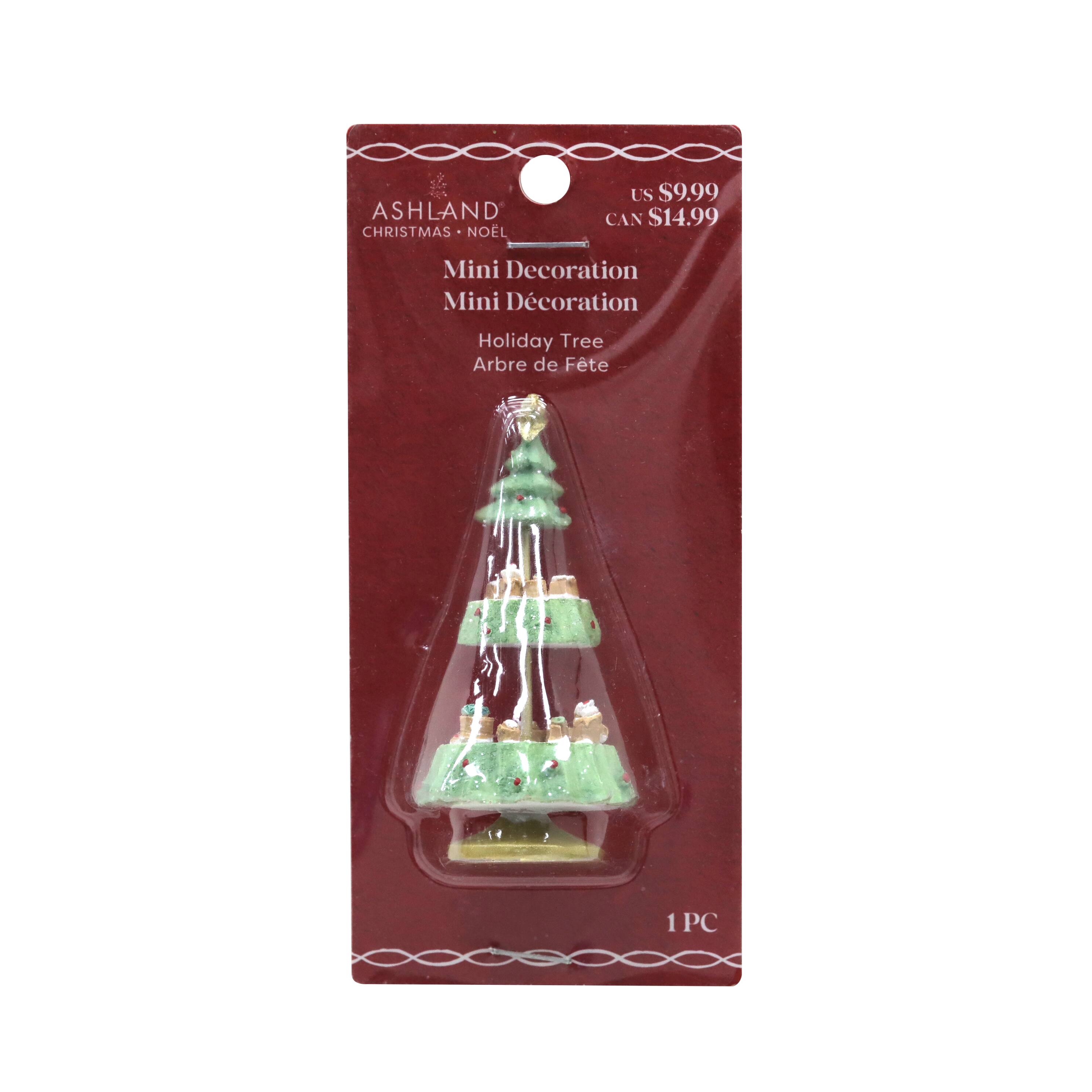 Sapin miniature vert &#xE0; trois niveaux d&#x2019;Ashland