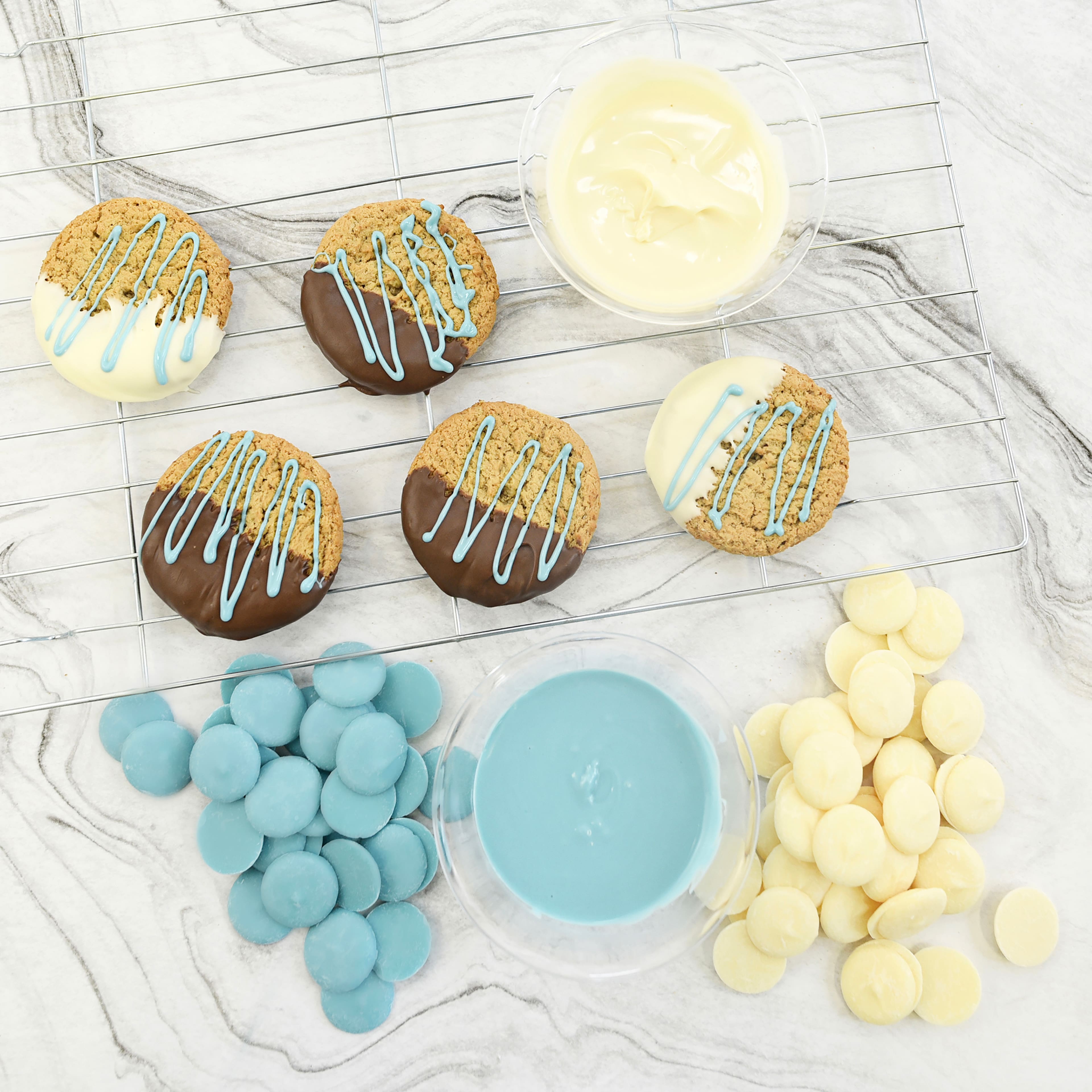 ChocoMaker&#xAE; ChocoDrizzler&#x2122; Microwaveable Candy Wafers