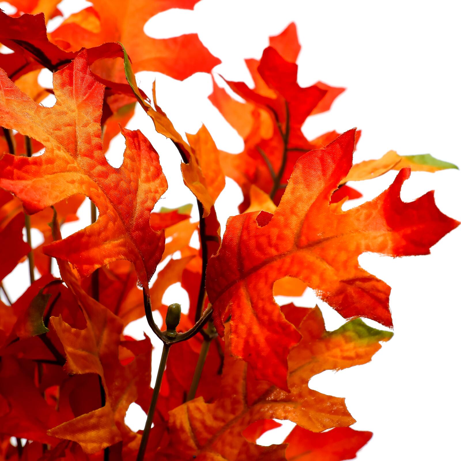 18.5&#x22; Orange Oak Leaf Bush by Ashland&#xAE;