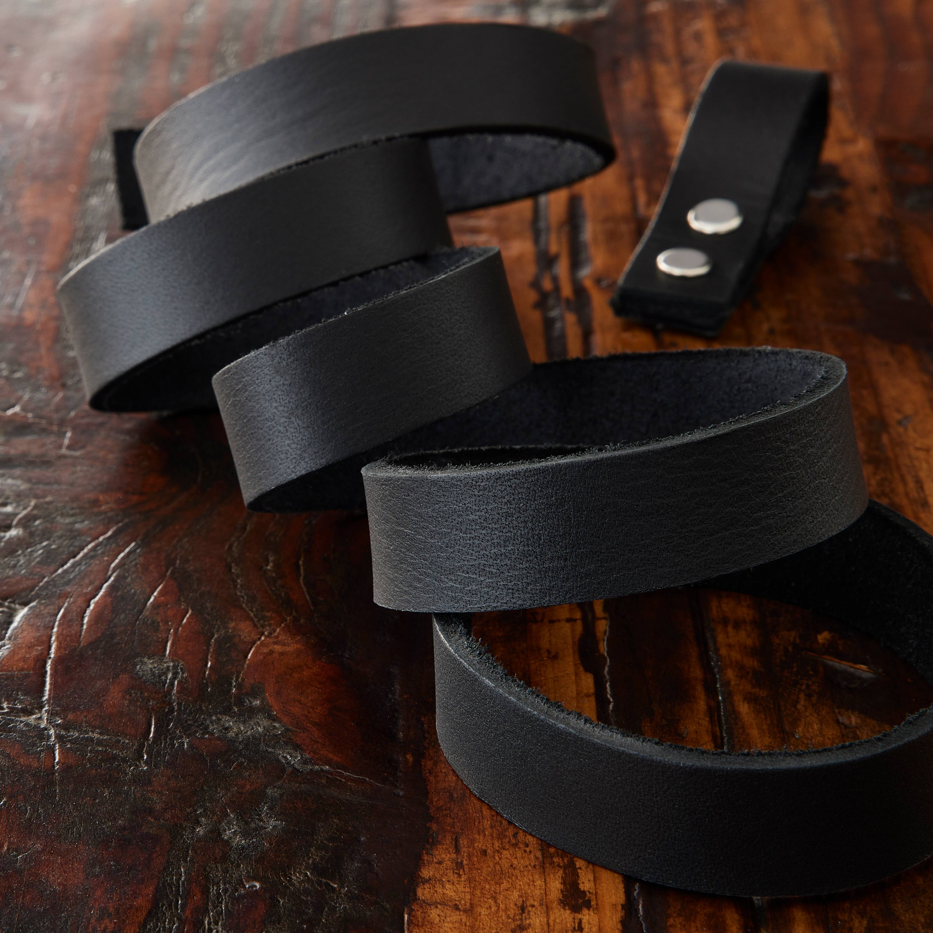 6 Pack: Black Leather Strap by ArtMinds&#x2122;