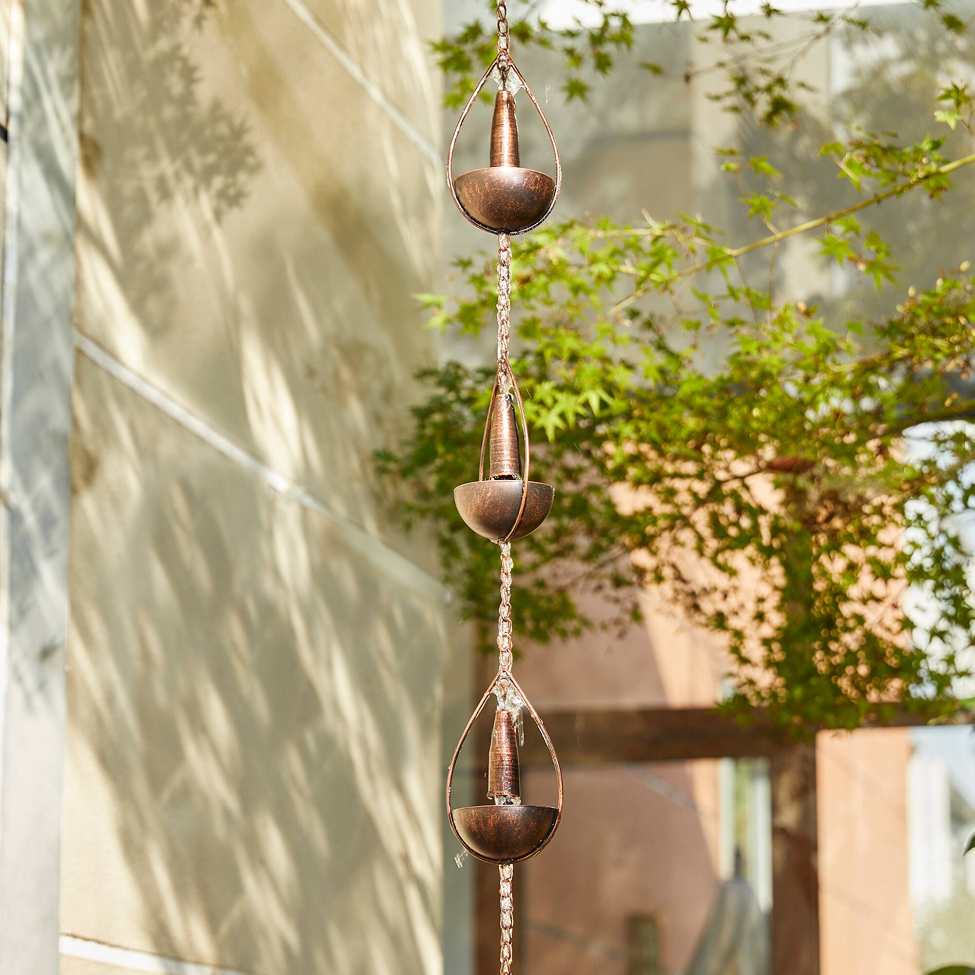 Glitzhome&#xAE; 8.5ft. Copper Bowl &#x26; Bell Shaped Rain Chain
