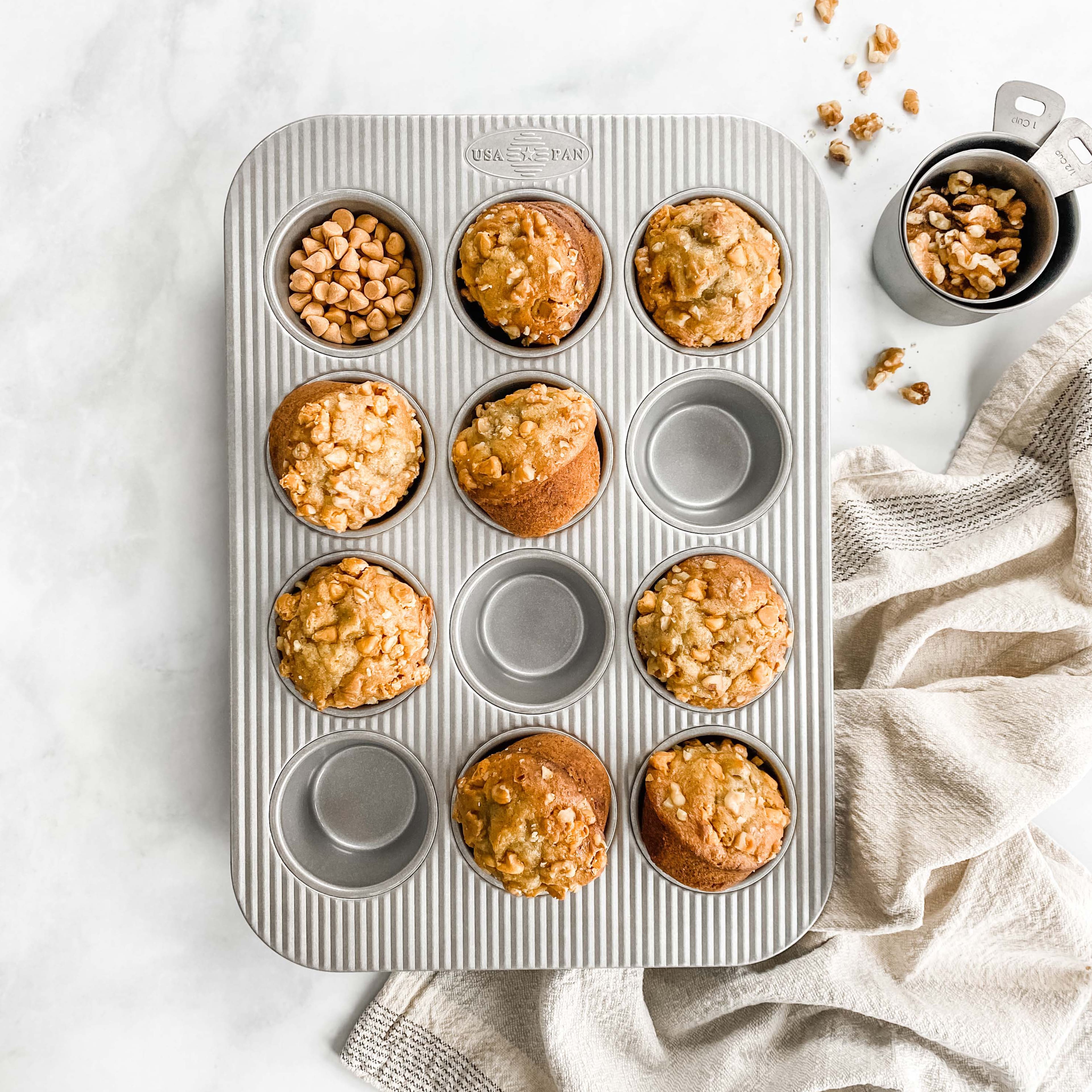 USA Pan&#xAE; 12-Cup Muffin Pan