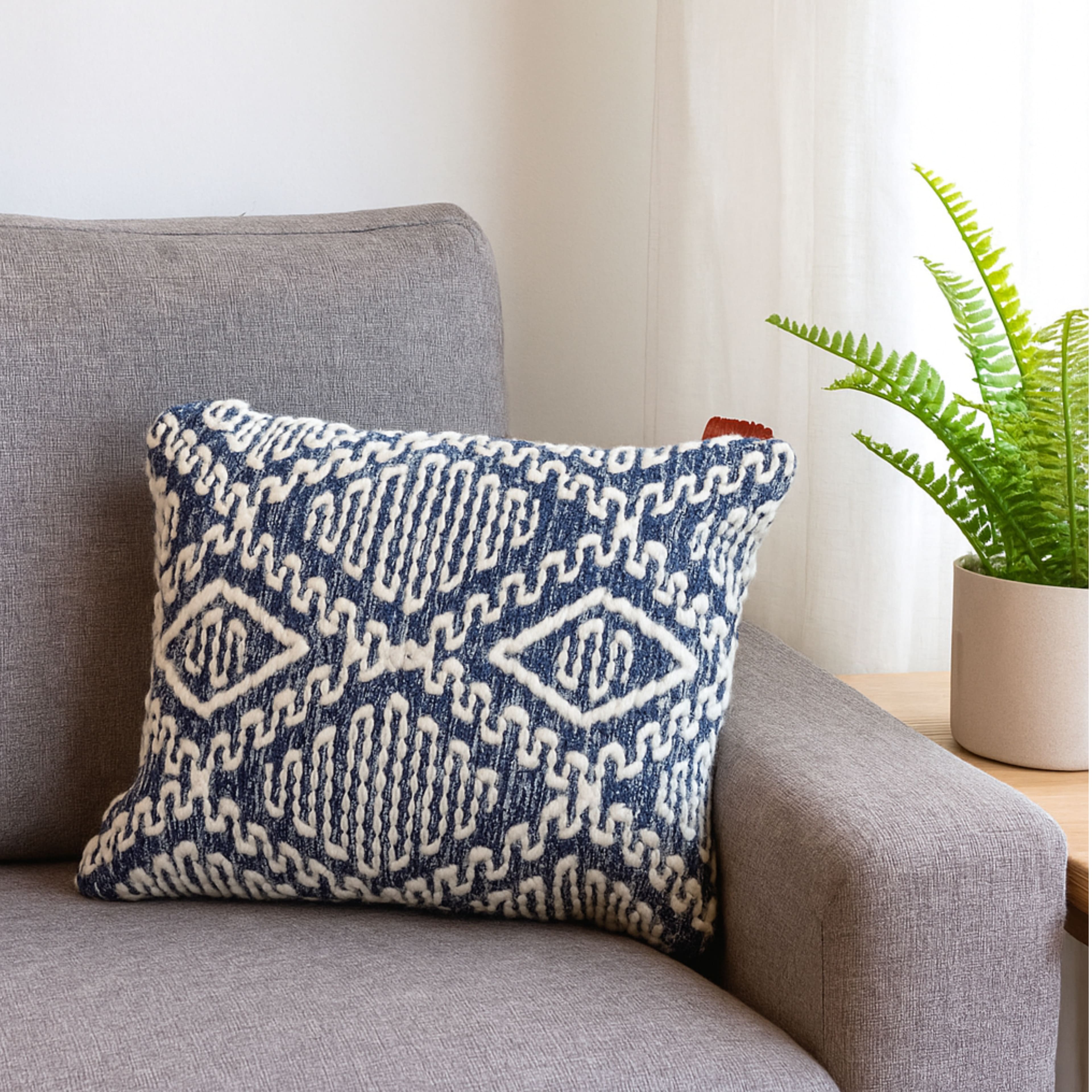 13&#x22; x 18&#x22; Navy &#x26; Ivory Diamond Handloom Throw Pillow by Ashland&#xAE;