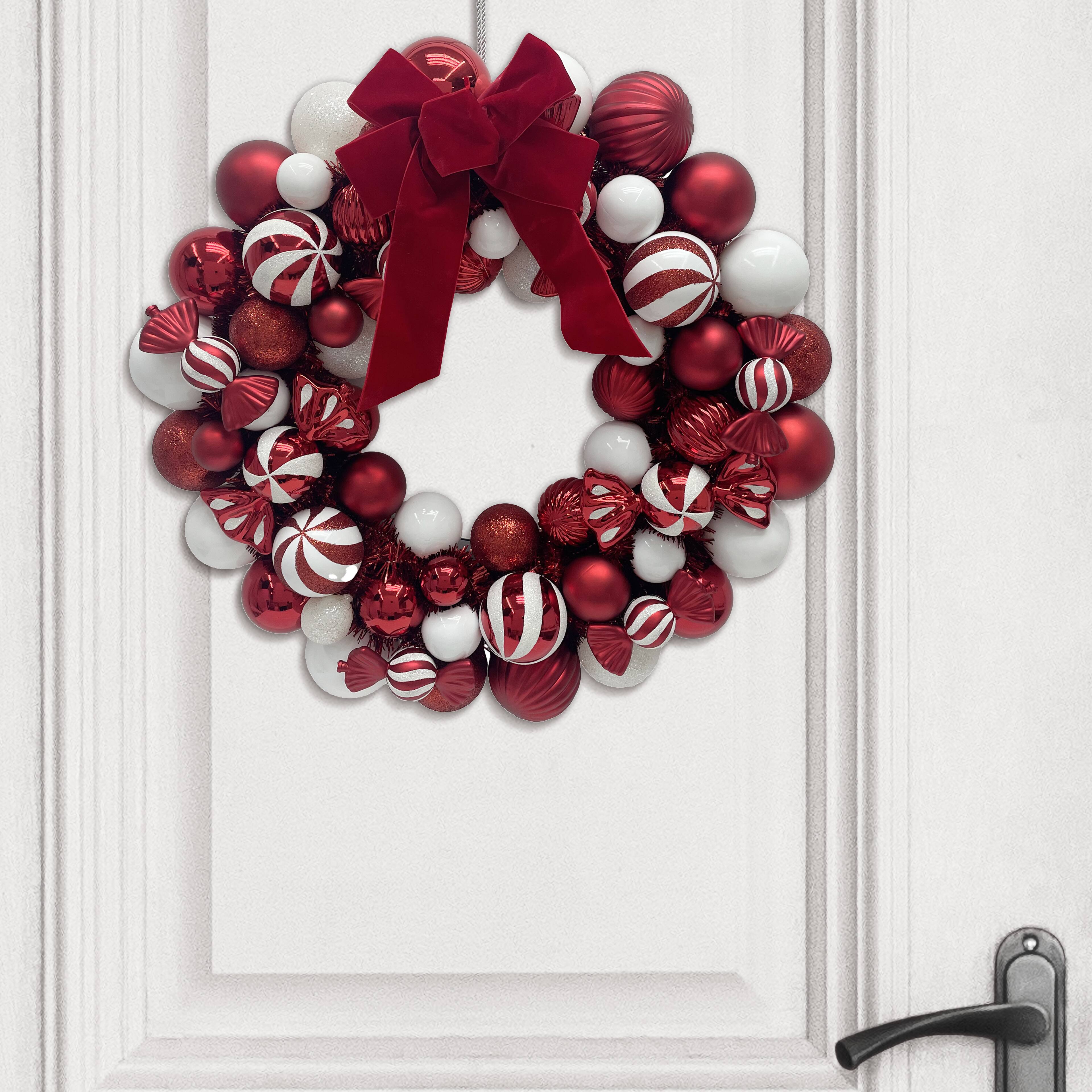 21&#x22; Red &#x26; White Wreath by Ashland&#xAE;