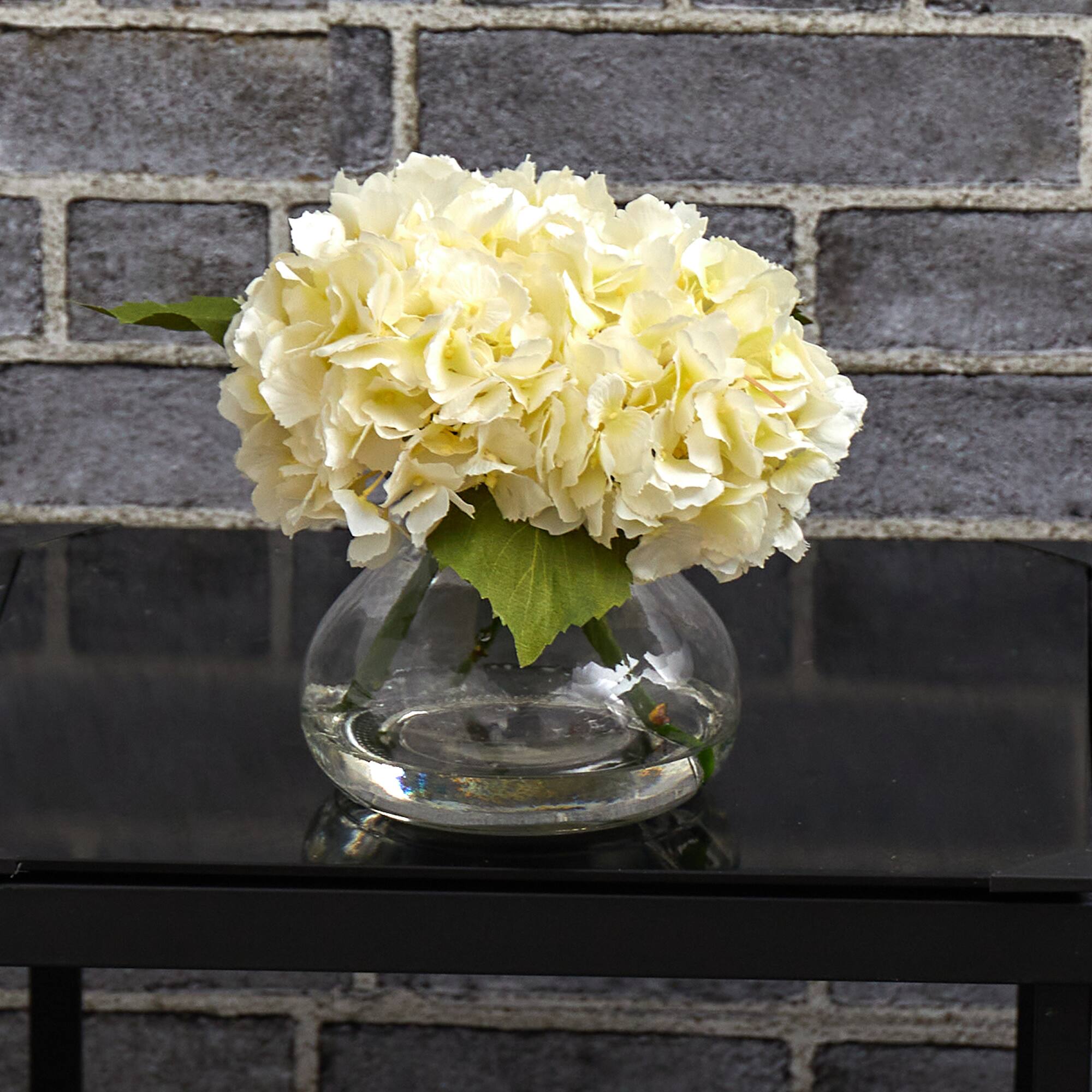 8.5&#x22; Cream Blooming Hydrangea in Glass Vase