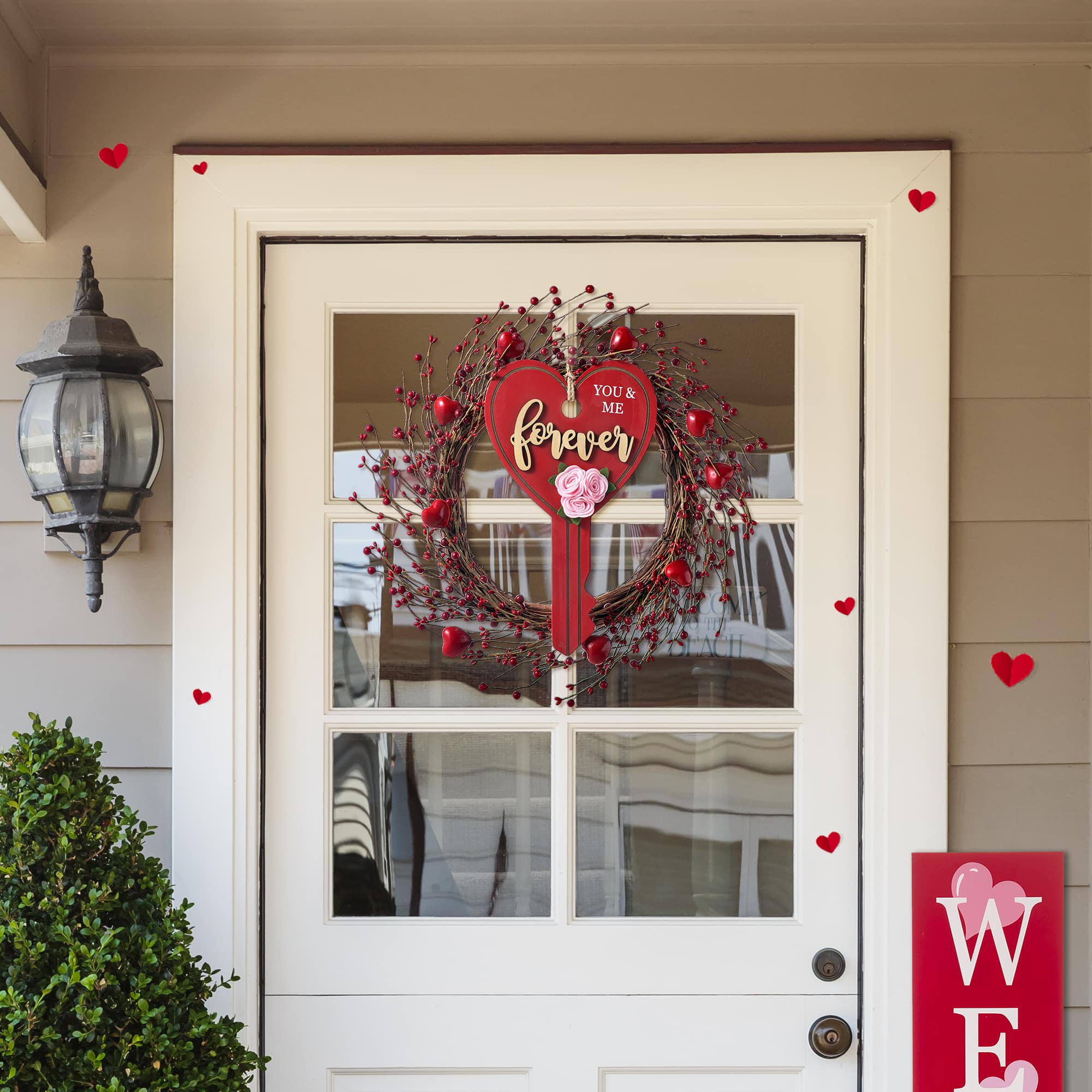 Glitzhome&#xAE; 14&#x22; Valentine&#x27;s Wooden Key-Shaped Door Hanger