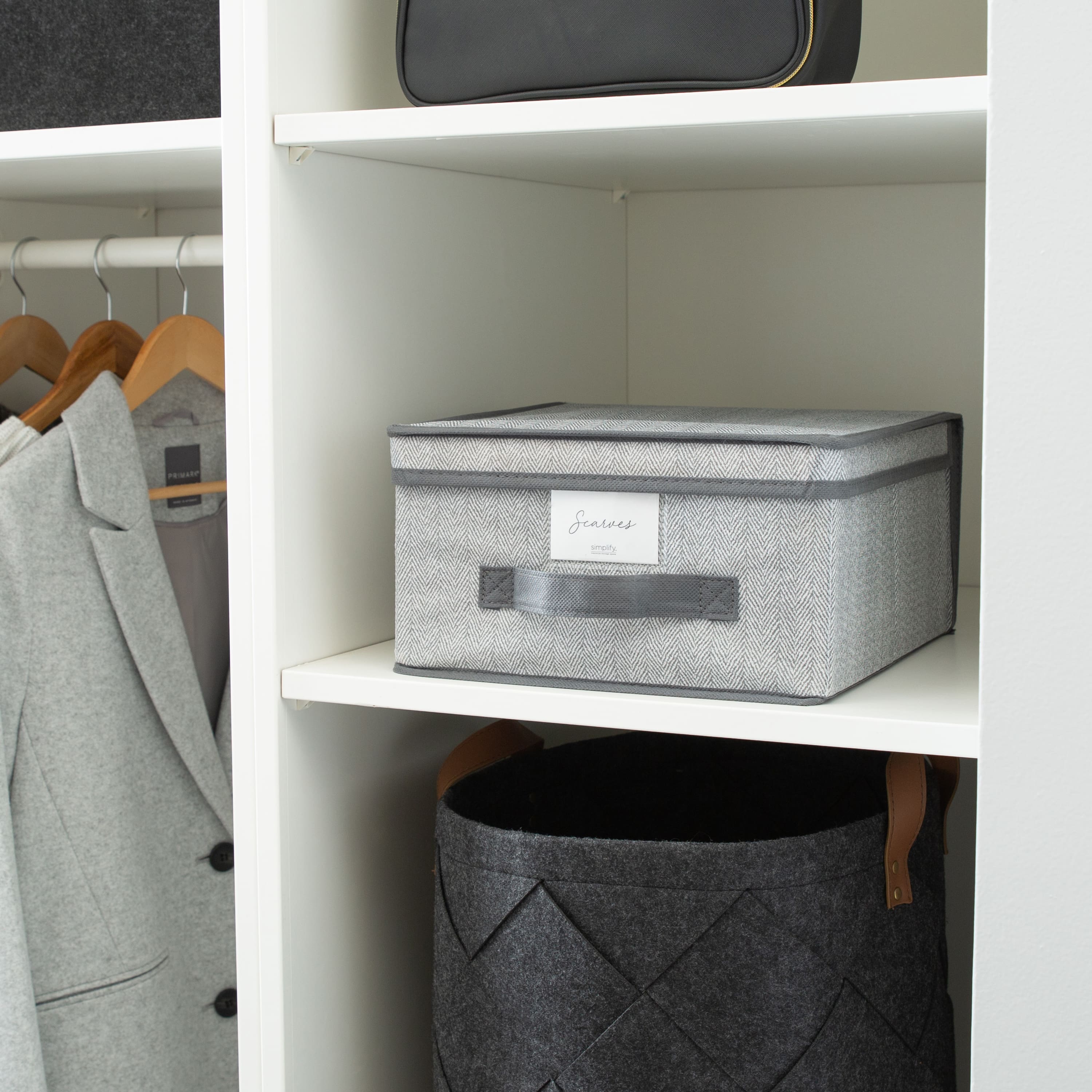 Simplify Medium Storage Box
